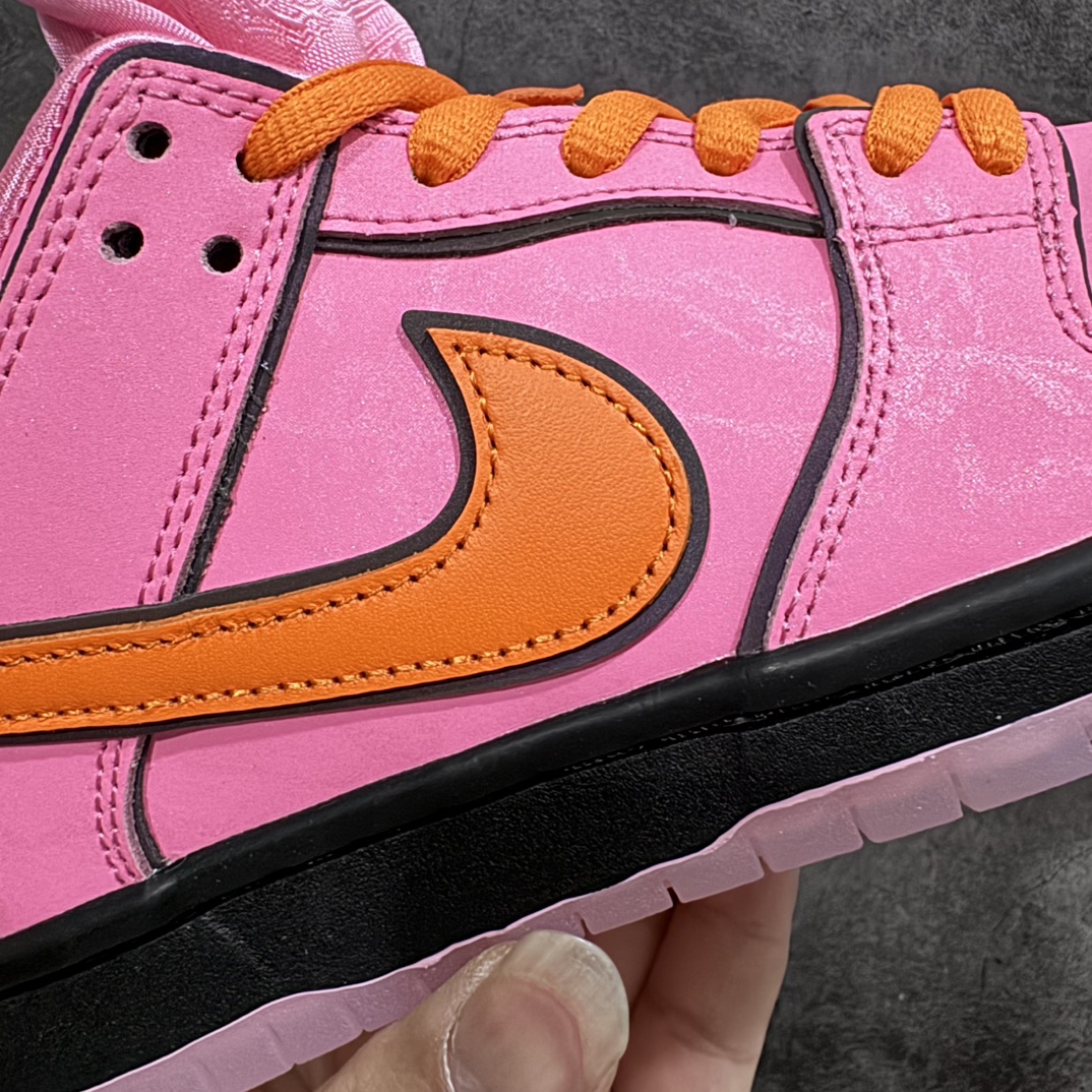 380 【Top版本】The Powerpuff Girls x Nike  SB Dunk Low 飞天小女警联名 粉色花花 FD2631-600