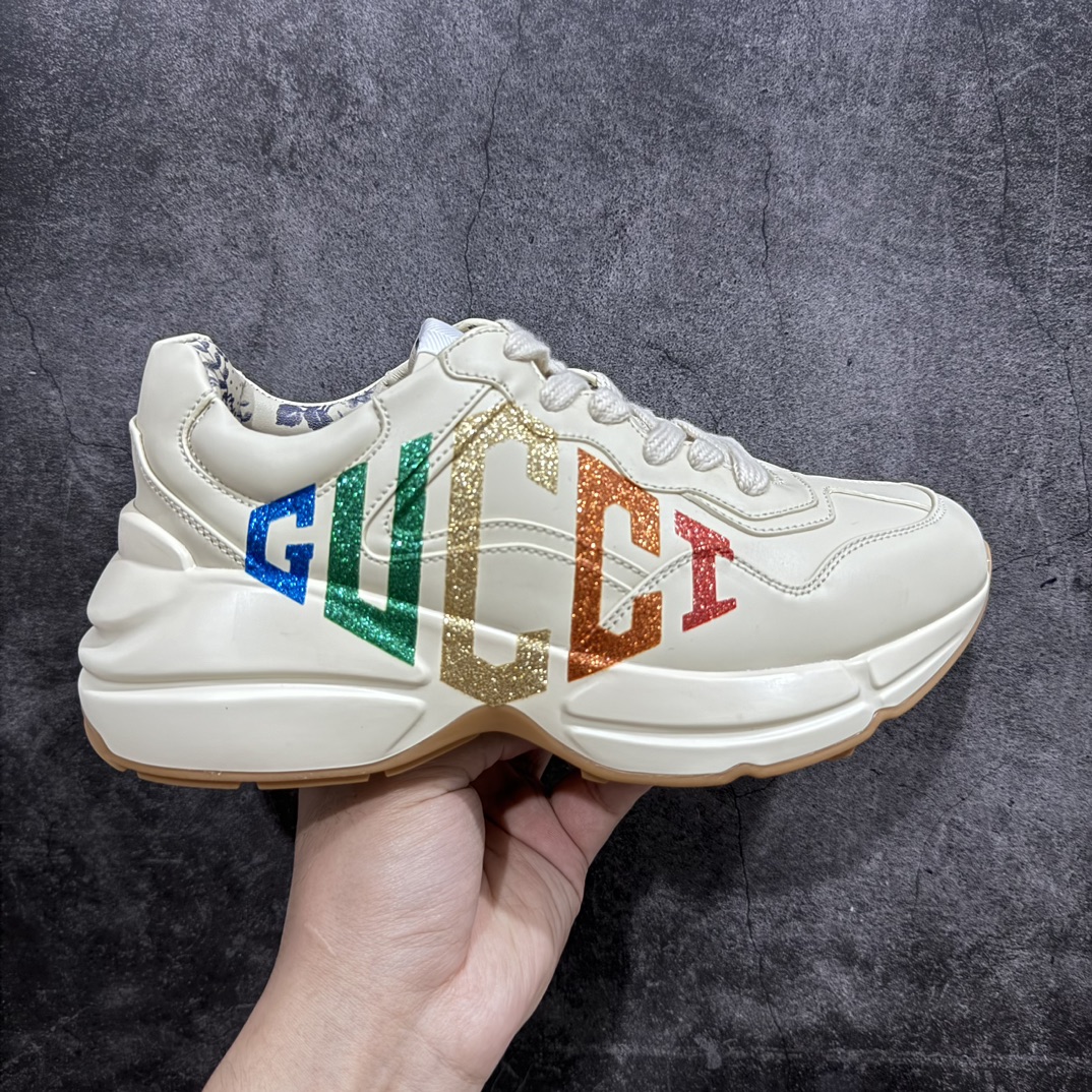 550 意大利时装奢饰品牌·古驰 Gucci Rhyton Vintage Trainer Sneaker 古驰老爹5D皮革角状复古慢跑鞋 524990 DRW00 9022