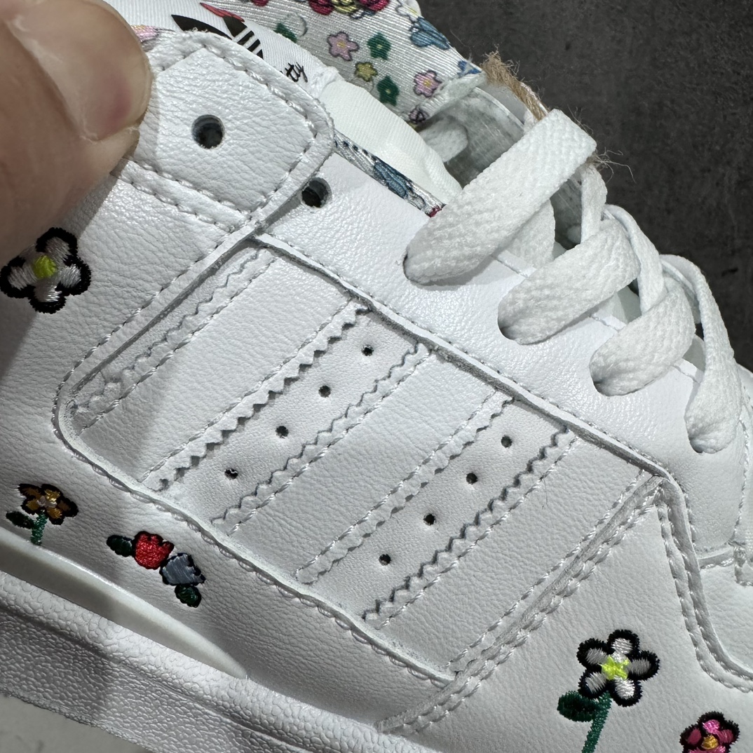 图片[3]-【纯原版】Adidas Original Forum 84 Low OG 定制配色 hello kitty 印花 阿迪达斯 84系列 低帮复古潮流运动板鞋n纯原版 市场最高品质欢迎对比市场其他版本 版型皮料细节明显不一样n原楦原数据开发 采用牛培皮革材质n全头层皮鞋面 原盒原标 专供外贸渠道 货号: IG0301 Size：36 36.5 37.5 38 38.5 39 40-莆田鞋批发中心