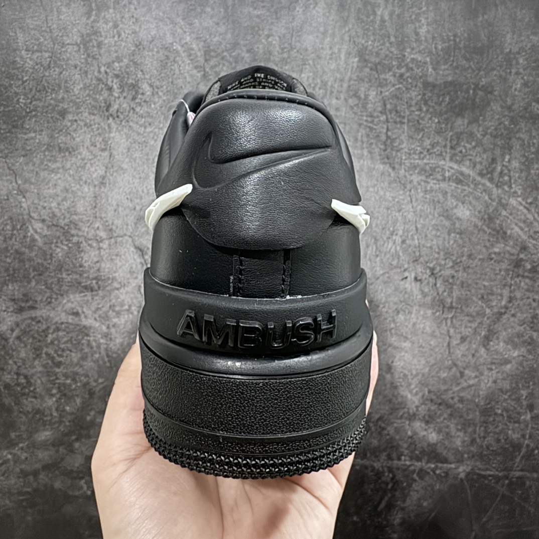 图片[4]-【莞顶LJR版】 Ambush x AF1 Air Force 1 Low 空军一号低帮运动板鞋 联名大钩黑色白钩 DV3464-001nn市场最优版本 完美品控 全套原原楦纸版 原厂Prime Asia贝利进口皮料加持 越南原大装底数据 私模大底最大开发至47.5 左右脚Logo不同 注意区分 全鞋电脑针车 工整有序 视觉效果满分 新版鞋撑改用纸团代替 原厂港宝加持完美还原灵魂版型 原盒原配从里到外百分百还原 所有细节均可匹配公司原版 发外贸可100%充正SIZE：36-47.5n-莆田鞋批发中心