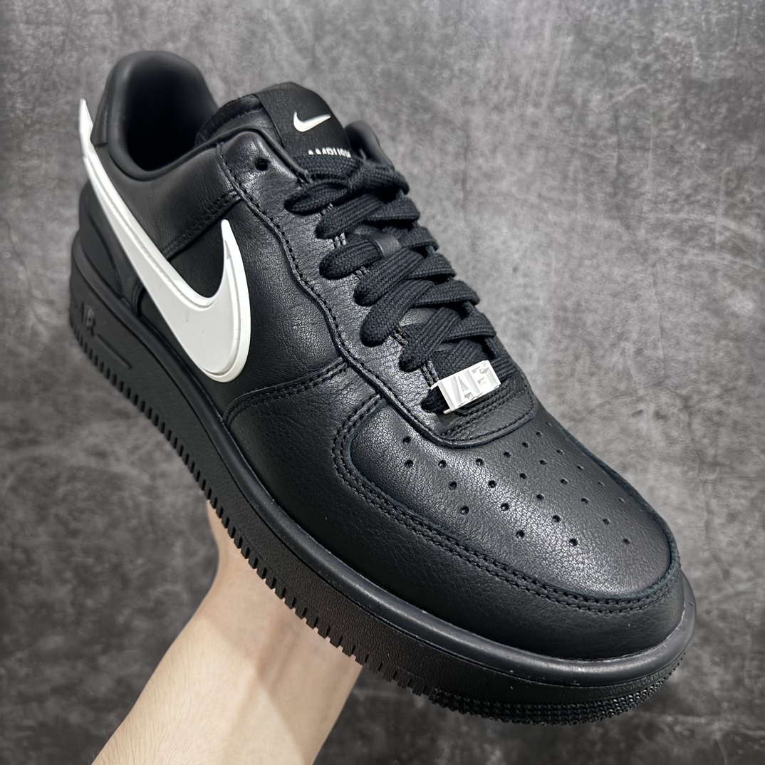 图片[3]-【莞顶LJR版】 Ambush x AF1 Air Force 1 Low 空军一号低帮运动板鞋 联名大钩黑色白钩 DV3464-001nn市场最优版本 完美品控 全套原原楦纸版 原厂Prime Asia贝利进口皮料加持 越南原大装底数据 私模大底最大开发至47.5 左右脚Logo不同 注意区分 全鞋电脑针车 工整有序 视觉效果满分 新版鞋撑改用纸团代替 原厂港宝加持完美还原灵魂版型 原盒原配从里到外百分百还原 所有细节均可匹配公司原版 发外贸可100%充正SIZE：36-47.5n-莆田鞋批发中心