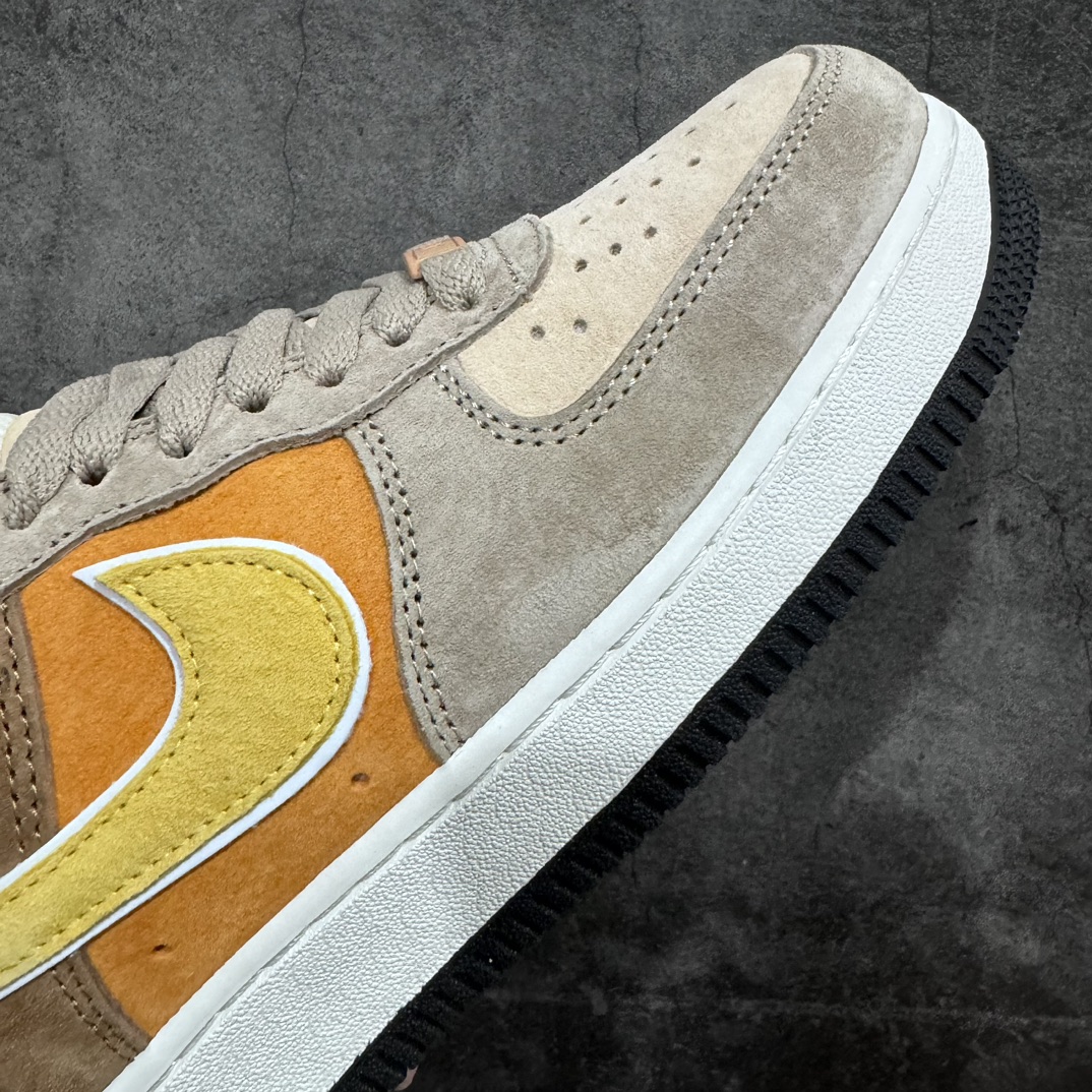 图片[6]-【公司级】耐克Nike By You Air Force 1\’07 Low Retro SP空军一号低帮经典百搭休闲运动板鞋“麂皮米黄棕”LF8989-555n海贼王《One Piece 》专属定制个性鞋款n男女鞋真标半码制 升级原楦开发版型n采用猪巴革鞋面材质 内置全掌Air Sole气垫 尺码：36 36.5 37.5 38 38.5 39 40 40.5 41 42 42.5 43 44 44.5 45-莆田鞋批发中心