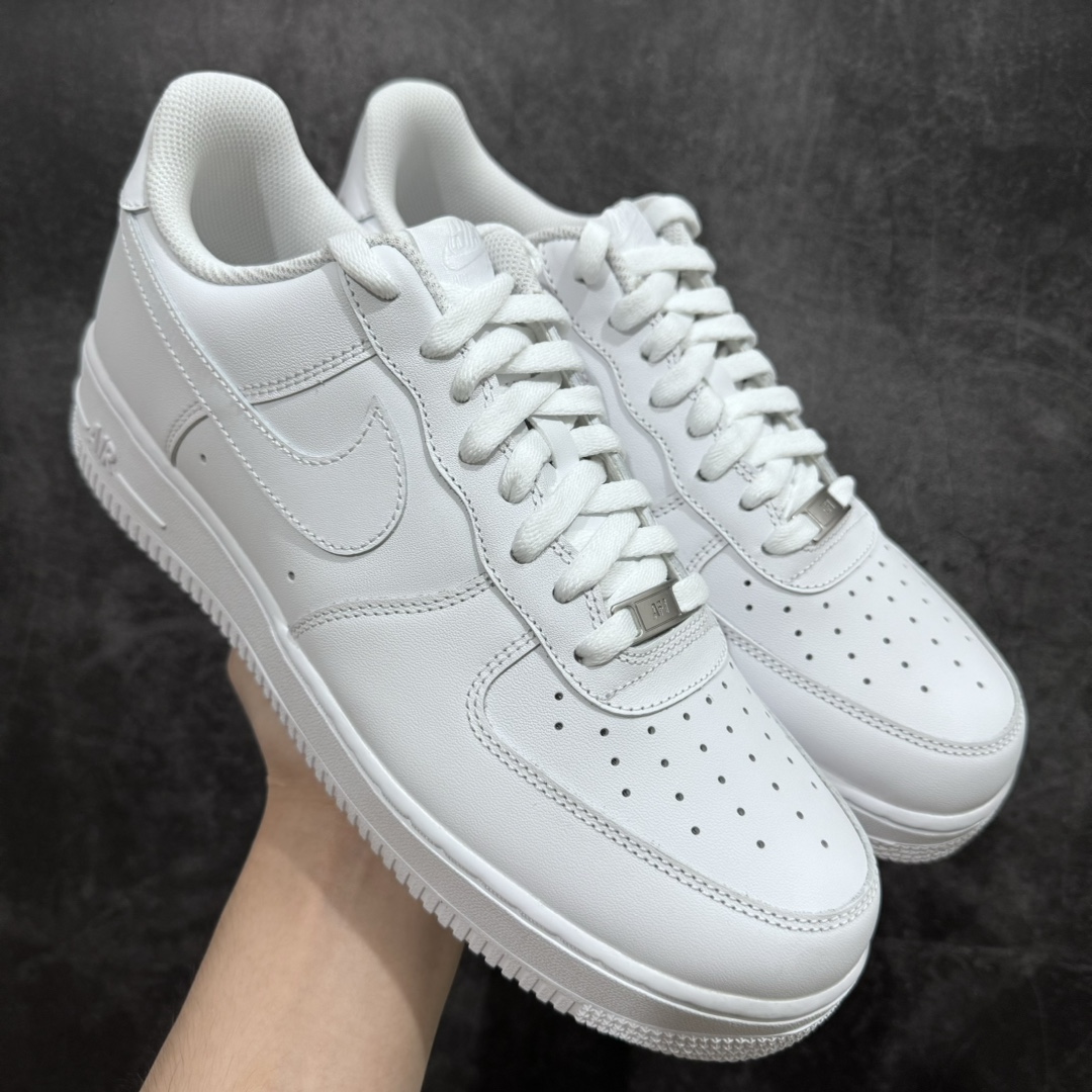 【xp纯原升级版】Air Force 1 LownAF1空军纯白低帮 CW2288-111n全市场最顶皮料  完美鞋型 钩子裁边清洁度无敌！针车走线图片放大看相当整齐，鞋带口冲孔与鞋头冲孔非常圆润干净 无任何毛边，正确做旧鞋带金属铁片，中底走线 鞋垫刷胶 大底含气垫都是基本操作！独家有货，全码可接！ 尺码：36-46含尖版本 目前你能找到的最优的一个版本没有之一，头层半码-莆田鞋批发中心