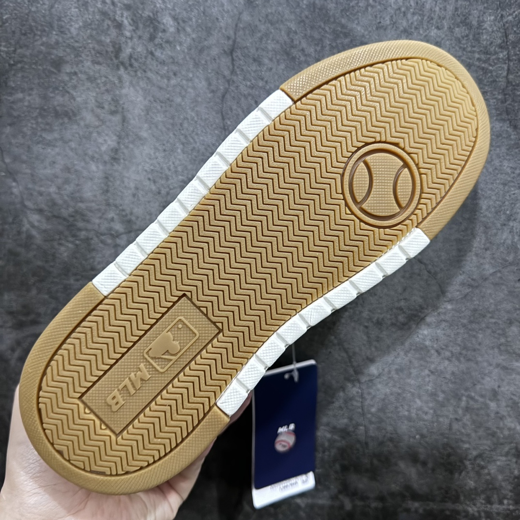 图片[8]-【纯原版】韩国洋基队NY大标潮流老爹鞋 MLB小白鞋市面上唯一顶级纯原版本 原材料打造 原楦原档案数据开发版型 完美鞋头弧度/后套收口效果🆚市面文案版本‼️ 原厂立体填充鞋舌海绵 中底注胶孔原数据开发模具大底 原厂转印标 保证不掉字 内增高6cm 原厂1：1模具开发 原厂进口纳米材质 原厂 全套手提袋 原盒雷射防伪标包装 天猫订单品质 官网尺码35 36 36.5 37.5 38 38.5 39 40 40.5 41 42 42.5 43 44 45-选品中心