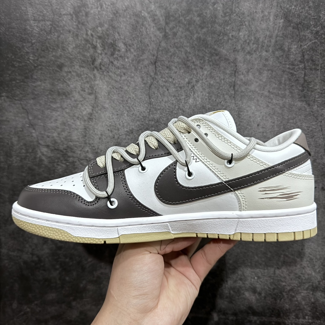 图片[2]-【纯原YC版本】 绑绳Off-White™解构风定制，耐克Nike SB Dunk Low 泼墨裂痕 扣篮系列低帮休闲运动滑板板鞋 DV0833-100n男女鞋真标半码制n升级2021版窄楦翘头版型n采用软质牛剖革鞋面材质n鞋垫嵌入缓震EVA物料及缜密拉帮中底布#耐磨橡胶大底 尺码：35.5 36 36.5 37.5 38 38.5 39 40 40.5 41 42 42.5 43 44 44.5 45 46-莆田鞋批发中心