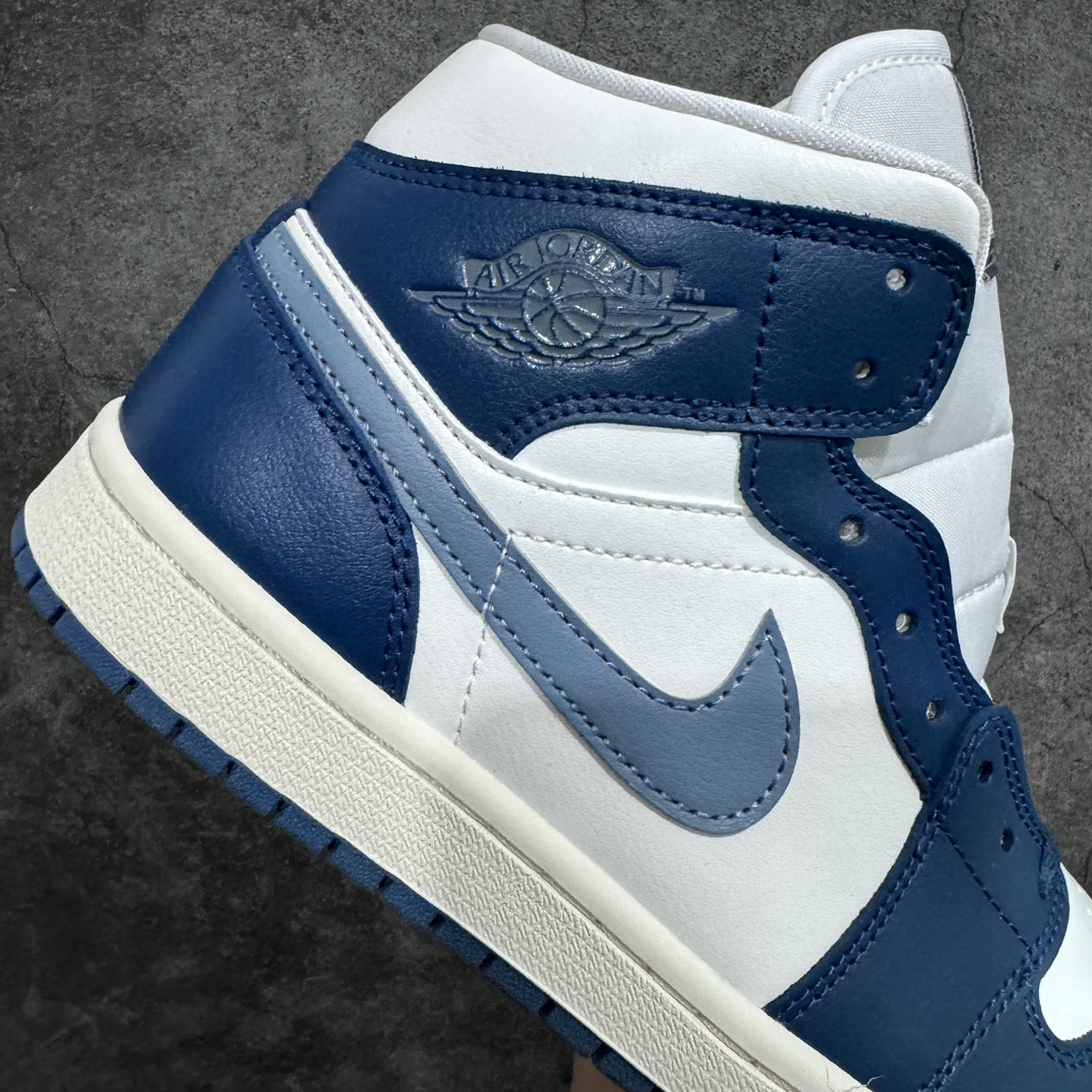 纯原版AirJordanAJ1Mid中帮白蓝BQ6472-414市面中低帮最具代表性版本没有之一口碑大厂