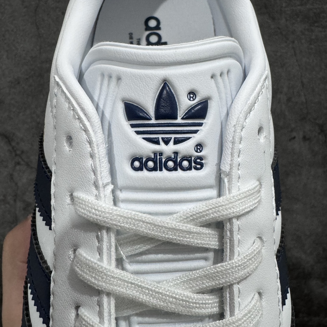 图片[4]-【纯原版】Ad Originals Gazelle W 白黑皮面 三叶草复古休闲防滑耐磨低帮板鞋 货号：IG3507 市场最高版本完美还原zp细节，注意区别市场任何版本，完全不是一路货色‼️ 全鞋原材料打造，无任何色差，正确鞋型，后跟港宝材料定型，正确微透生胶大底，反口内里头层细腻小牛皮，纸板中底 鞋垫背胶，侧面正确烫金压印字母，所有细节完美还原‼️ 尺码：35 36 36.5 37 38 38.5 39 40 40.5 41 42 42.5 43 44 44.5 45-选品中心