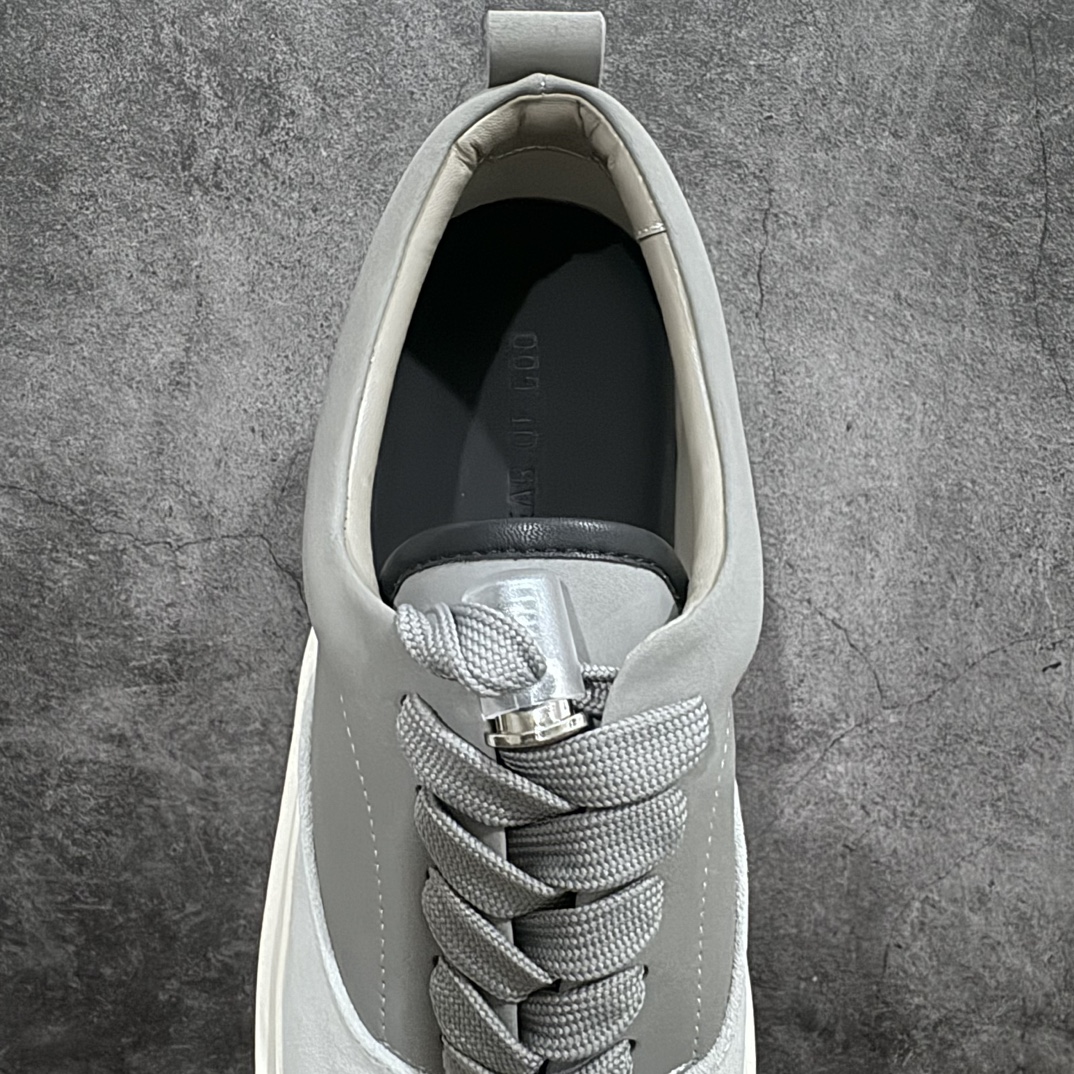 图片[8]-【莞产顶级】敬畏上帝/Fear of God FOG 101 Low Top Sneaker低帮板鞋 白灰色欧美范儿必备 洛杉矶街头奢牌n平底低帮增高系带百搭休闲运动板鞋附赠精致鞋带与配防尘袋配件采用翻毛皮与牛剖革鞋面材质 外置耐磨橡胶大底 Size：39-45-莆田鞋批发中心