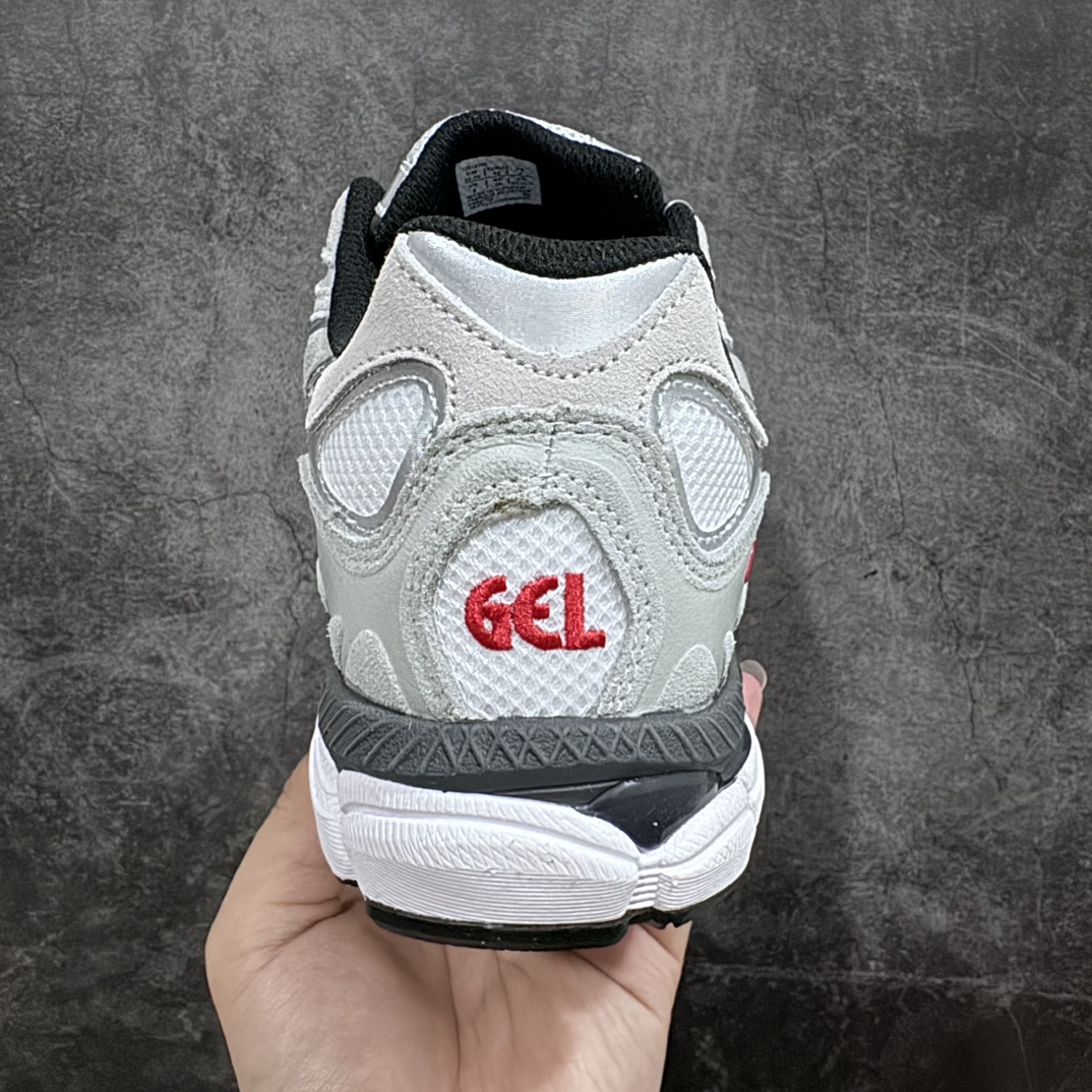 图片[4]-【公司级】Asics Gel-NYC复古单品 亚瑟士ASICSTIGER秋季新款休闲鞋 厚底街头运动休闲鞋nASICS亚瑟士推出全新GEL-NYC，彰显纽约都市活力n这次的新系列融入了多个版本GEL的经典设计风格，广受好评。其设计灵感来源于GEL-NIMBUS 3,GEL-MC PLUS V 和 GEL-CUMULUS 16 这些往日经典鞋款。GEL-NYC使用GEL-CUMULUS 16鞋款的鞋楦设计,展现了独特的现代化美学。鞋底采用了轻质发泡材料,并在后跟和前掌处采用了ASICS亚瑟士核心科技——GEL缓震胶,赋予鞋款强大的缓冲性能,提供了更柔软舒适的穿着体验。而在原有设计的启发之上,此次鞋款采用更贴合当今潮流趋势的材料和创新技术,展现出纽约充满活力的都市精神。 货号：1201A789-020 尺码：36-45-莆田鞋批发中心