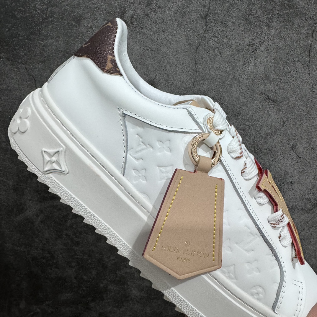 图片[7]-【广东顶级纯原】Louis Vuitton Time Out Low Sneaker LV 舒畅系列休闲松糕锯齿底系列板鞋n配件抽屉礼盒 防尘布袋 身份卡 小票采用软质粒面头层牛革拼接制成鞋面材质高密度电脑车线工艺 小牛真皮内里贴附nPU超软脚感乳胶鞋垫 外置隔色厚实橡胶大底 Size：35-45-莆田鞋批发中心