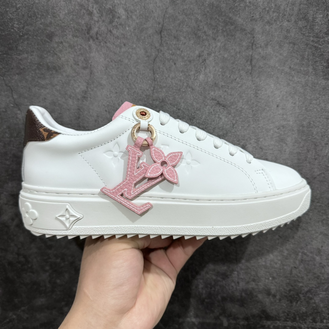 【广东顶级纯原】Louis Vuitton Time Out Low Sneaker LV 舒畅系列休闲松糕锯齿底系列板鞋n配件抽屉礼盒 防尘布袋 身份卡 小票采用软质粒面头层牛革拼接制成鞋面材质高密度电脑车线工艺 小牛真皮内里贴附nPU超软脚感乳胶鞋垫 外置隔色厚实橡胶大底 Size：35-45-莆田鞋批发中心