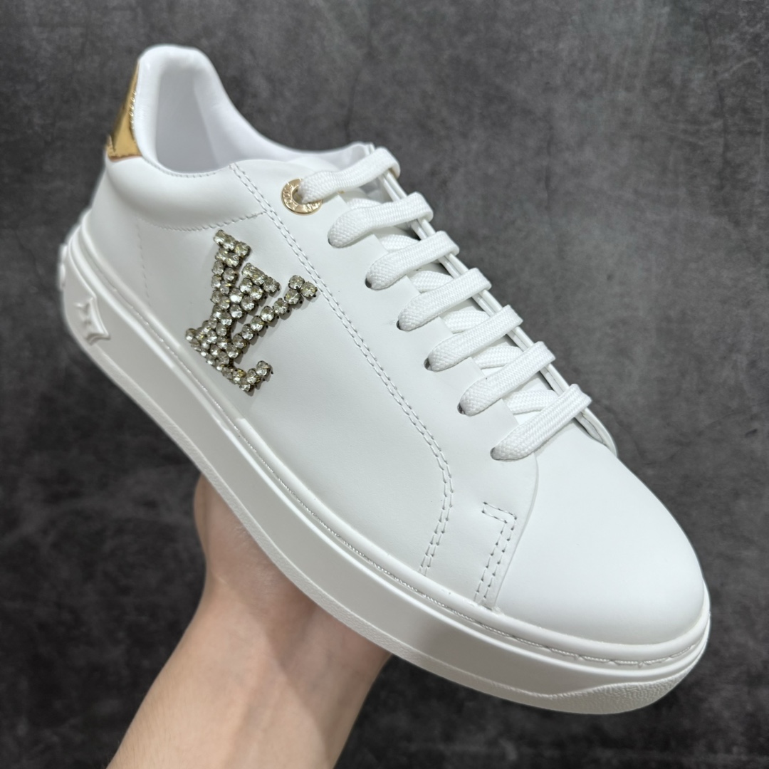 图片[3]-【广东顶级纯原】Louis Vuitton Time Out Low Sneaker LV 舒畅系列休闲松糕锯齿底系列板鞋n配件抽屉礼盒 防尘布袋 身份卡 小票采用软质粒面头层牛革拼接制成鞋面材质高密度电脑车线工艺 小牛真皮内里贴附nPU超软脚感乳胶鞋垫 外置隔色厚实橡胶大底 Size：35-45-莆田鞋批发中心