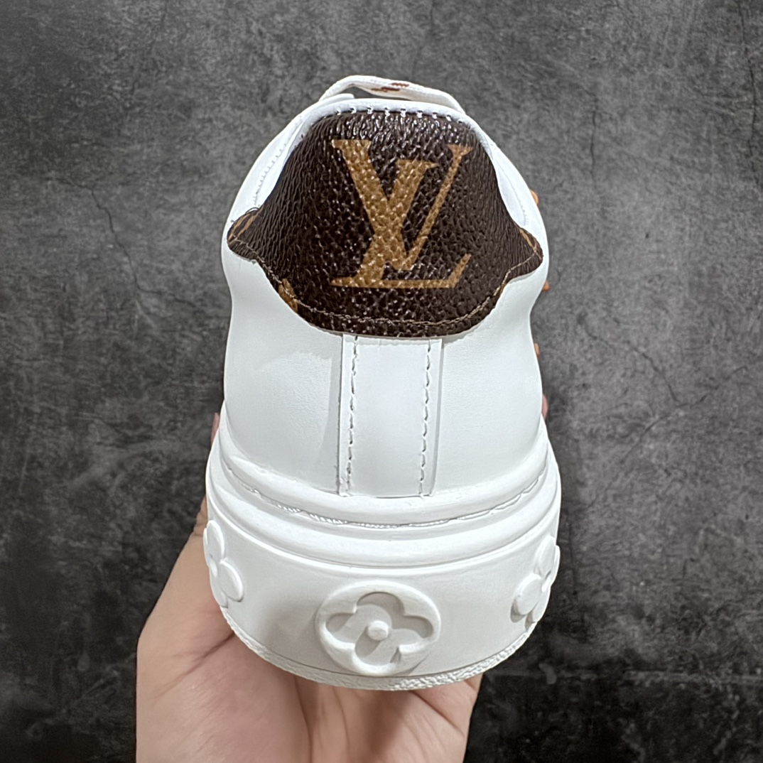 图片[4]-【广东顶级纯原】Louis Vuitton Time Out Low Sneaker LV 舒畅系列休闲松糕锯齿底系列板鞋n配件抽屉礼盒 防尘布袋 身份卡 小票采用软质粒面头层牛革拼接制成鞋面材质高密度电脑车线工艺 小牛真皮内里贴附nPU超软脚感乳胶鞋垫 外置隔色厚实橡胶大底 Size：35-45-莆田鞋批发中心