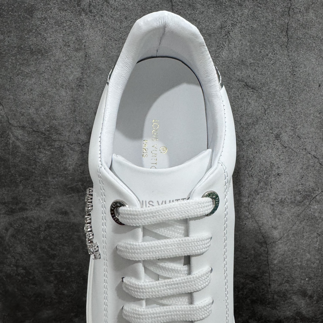 图片[8]-【广东顶级纯原】Louis Vuitton Time Out Low Sneaker LV 舒畅系列休闲松糕锯齿底系列板鞋n配件抽屉礼盒 防尘布袋 身份卡 小票采用软质粒面头层牛革拼接制成鞋面材质高密度电脑车线工艺 小牛真皮内里贴附nPU超软脚感乳胶鞋垫 外置隔色厚实橡胶大底 Size：35-45-莆田鞋批发中心