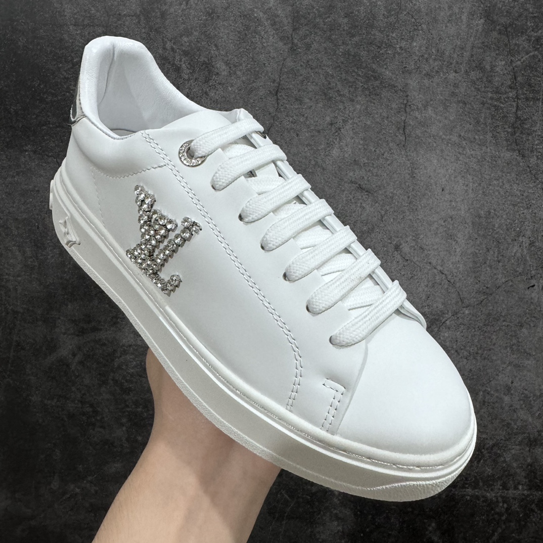 图片[3]-【广东顶级纯原】Louis Vuitton Time Out Low Sneaker LV 舒畅系列休闲松糕锯齿底系列板鞋n配件抽屉礼盒 防尘布袋 身份卡 小票采用软质粒面头层牛革拼接制成鞋面材质高密度电脑车线工艺 小牛真皮内里贴附nPU超软脚感乳胶鞋垫 外置隔色厚实橡胶大底 Size：35-45-莆田鞋批发中心