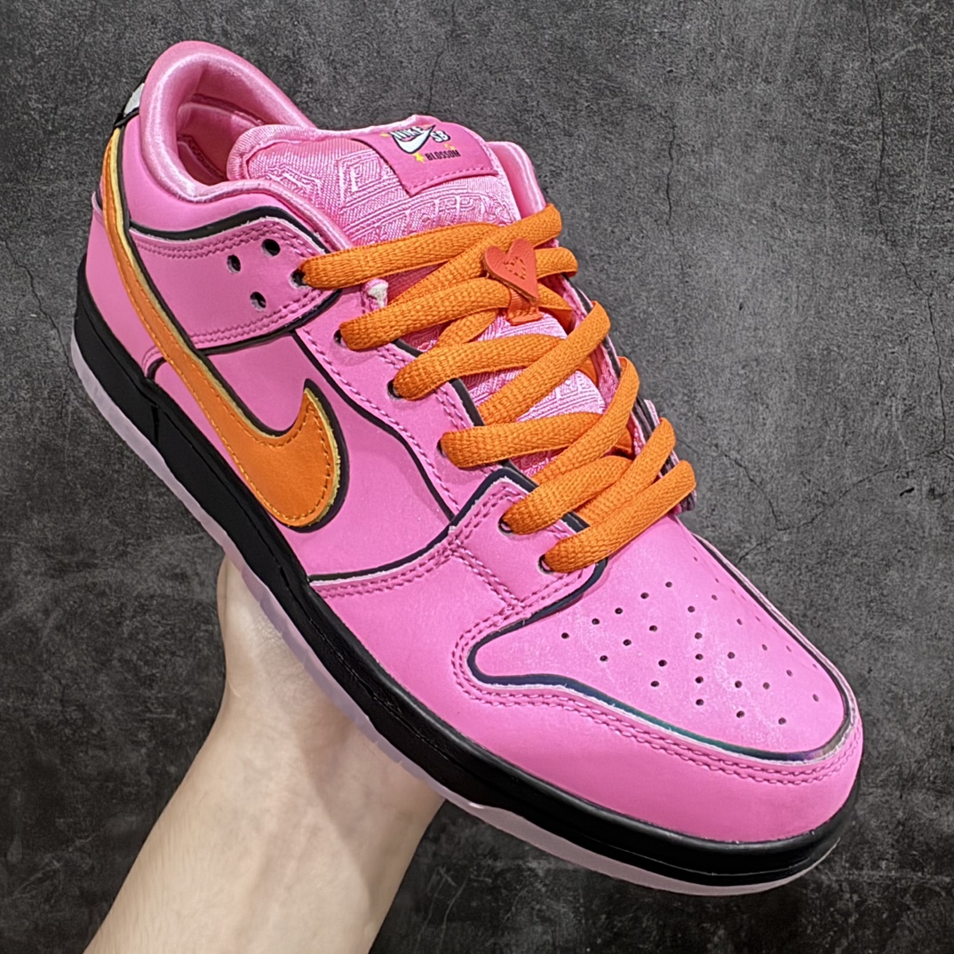 380 【LJ渠道版本】The Powerpuff Girls x Nike  SB Dunk Low 飞天小女警联名 粉色花花 FD2631-600