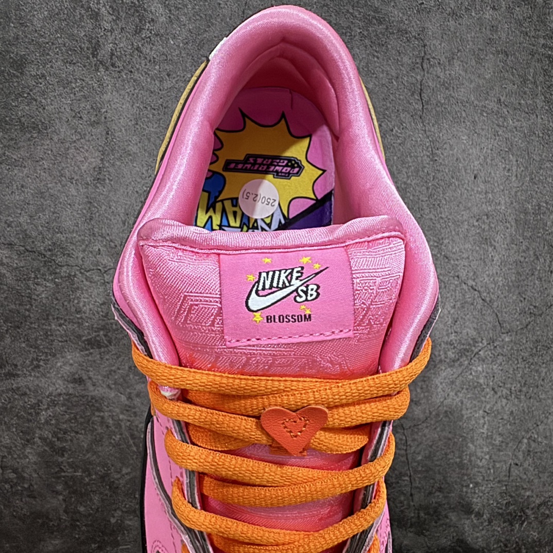 380 【LJ渠道版本】The Powerpuff Girls x Nike  SB Dunk Low 飞天小女警联名 粉色花花 FD2631-600