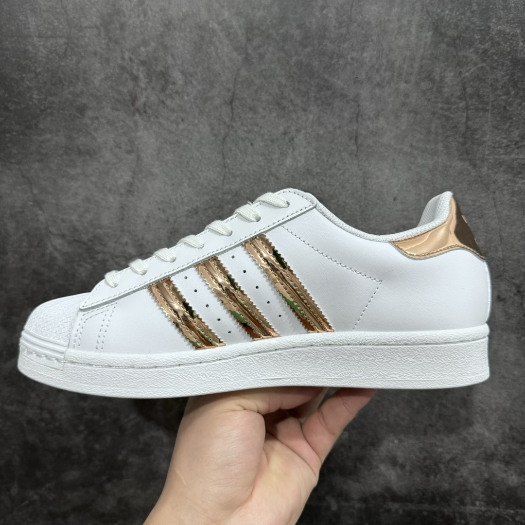 180 【渠道最强版】 Adidas   Originals Superstar 经典贝壳头休闲板鞋 白浅铜FX4271