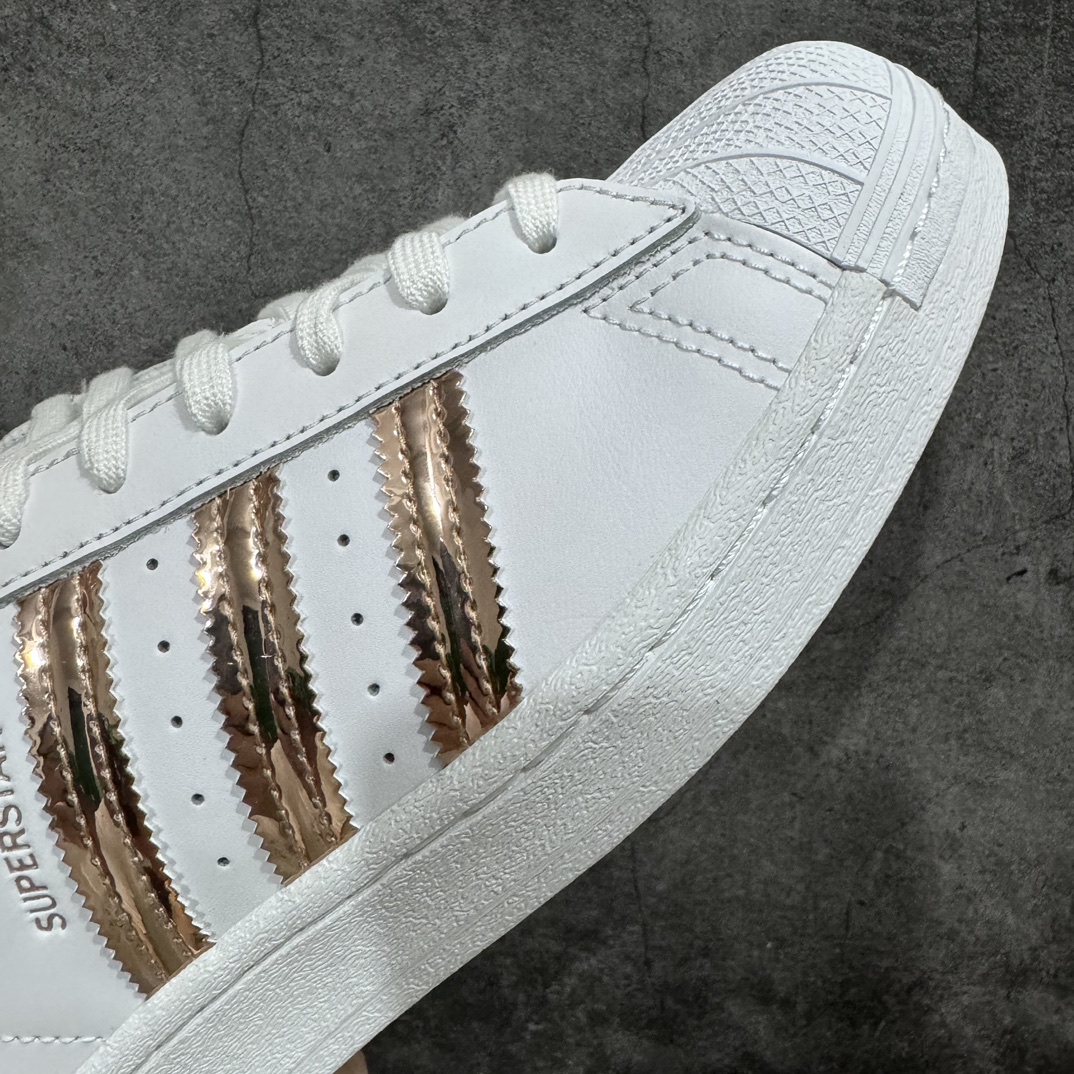 180 【渠道最强版】 Adidas   Originals Superstar 经典贝壳头休闲板鞋 白浅铜FX4271