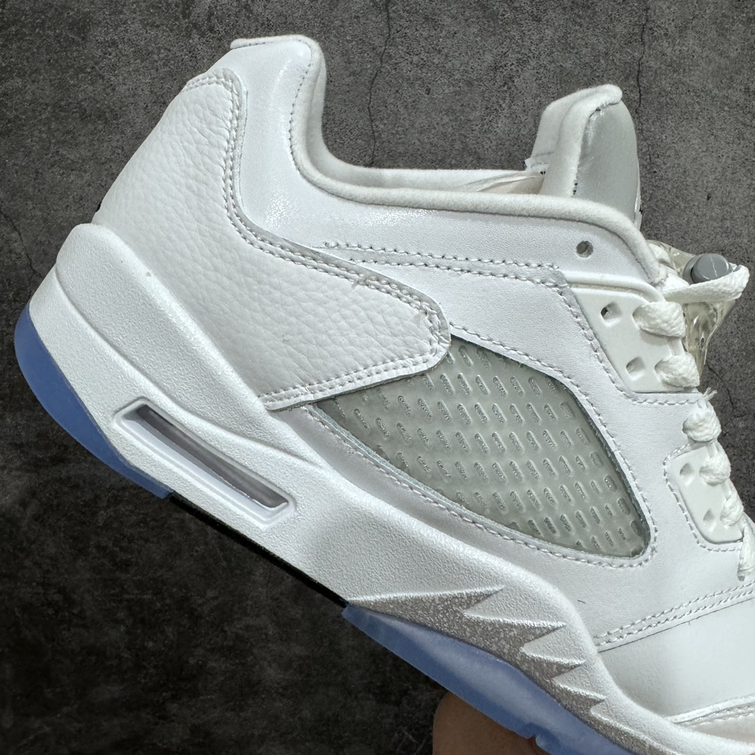 280 【原厂批次】Air Jordan AJ5 Retro Low Wolf Grey 低帮乔5 狼灰白色 819172-122