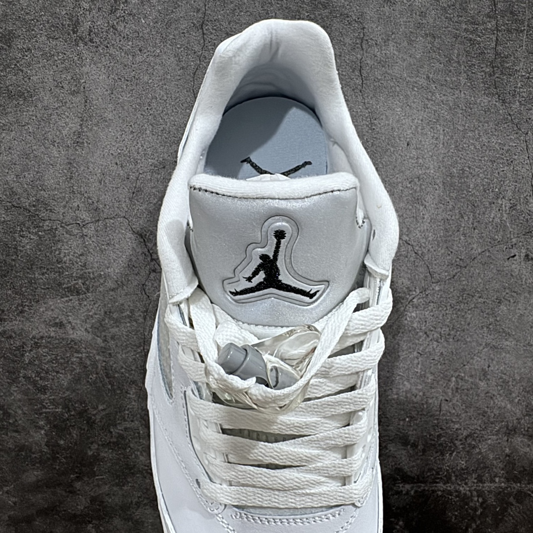 图片[8]-【原厂批次】Air Jordan AJ5 Retro Low Wolf Greyn低帮乔5 狼灰白色 819172-122n同价区间无对手 性价比触顶国内头层皮料订染 用料绝不含糊 工艺方面大到整体鞋型 漏斗收腰 底线拉帮 LOGO立体 小到针眼排布 载片对称  鞋标规范 鞋垫背胶 中底可视气垫 半透明水晶大底等等 极力推荐 Size：36 36.5 37.5 38 38.5 39 40 40.5 41 42 42.5 43 44 44.5 45 46-莆田鞋批发中心