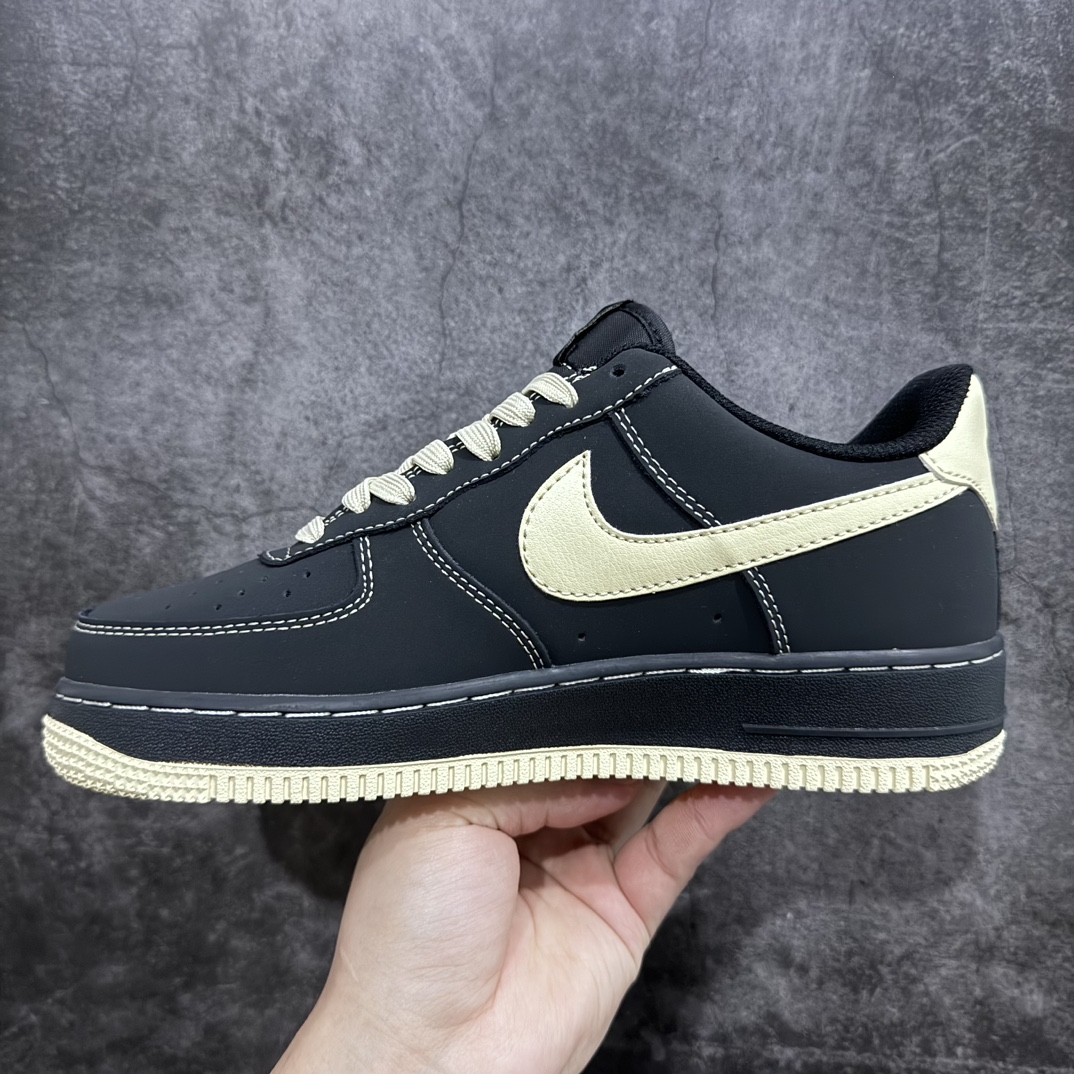 图片[2]-【公司级】耐克Nike Air Force 1’07 Low\”Black/Custard\”空军一号经典低帮百搭休闲运动板鞋Travis Scott 5.0倒钩配色“黑奶黄小倒钩”DH5696-227n男女鞋真标半码制n原楦原纸版数据开发版型n采用硬质磨砂牛巴革鞋面材质n内置全掌Air Sole气垫 尺码：36 36.5 37.5 38 38.5 39 40 40.5 41 42 42.5 43 44 44.5 45-莆田鞋批发中心