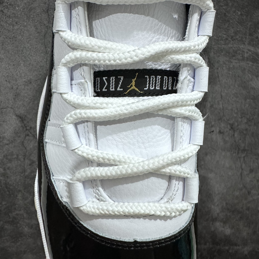 图片[4]-【OG纯原】 Air Jordan AJ11 \”DMP\”黑金 金砖 CT8012-170纯原大厂出品 男女码全齐n原楦原档案数据开模打造原厂中底拉帮钢印 原厂漆皮 防冻不开裂头层皮料 原装鞋撑 水晶大底正确色度色泽原楦原数据刺绣 原厂车缝走线及对位 毫厘不差飞人logo采用原数据电脑刺绣 原装正品碳纤维真实碳板 增强抗扭 原内标 原盒标 正确官方原盒 原厂防氧化水晶外底 原厂配套厂全掌solo气垫 Size：36-47.5-莆田鞋批发中心