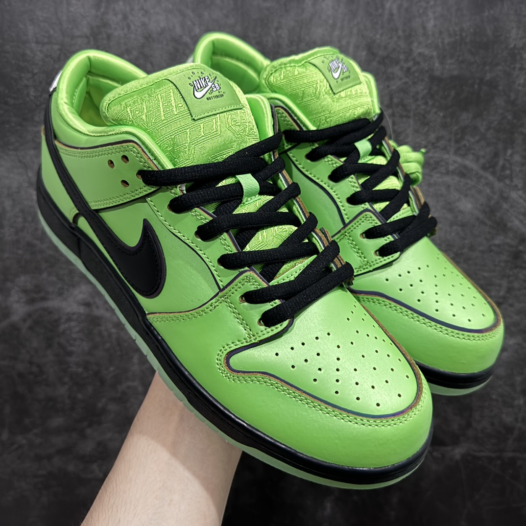 【Top版本】The Powerpuff Girls x NK SB Dunk Low 飞天小女警联名 绿色 毛毛 FZ8319-300 全套原楦原模倾力打造完美版型 独家原厂航空铝磨具打磨大底 鞋头坡度极致还原 无解鞋型 原盒原配 圈内天花板工艺 原厂冲刀 超高清洁度 全鞋零毛边皮料切割 采用原厂百宏鞋带以及原厂百宏织唛舌标 内标可供原厂几率过验 原厂中底布点胶 原厂中底布拉帮走线遵循公司 SIZE： 36 36.5 37.5 38 38.5 39 40 40.5 41 42 42.5 43 44 44.5 45 46 47.5-莆田鞋批发中心