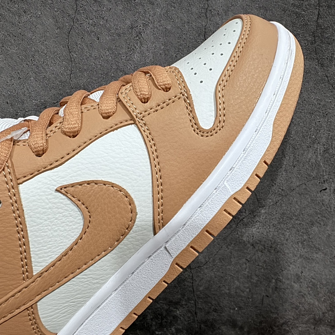 图片[8]-【纯原Y版】Nk SB Dunk Low \”Light Cognac\” 浅棕色藕色 SB低帮休闲板鞋 DM8998-200n大厂出品 超高清洁度 品质见实拍 放心冲n鞋款整体依旧以皮革材质打造，配色方面则选用白色为底色，搭配浅棕褐色框架以及Swoosh设计，整体十分简约。 尺码：36 36.5 37.5 38 38.5 39 40 40.5 41 42 42.5 43 44 44.5 45 46-莆田鞋批发中心