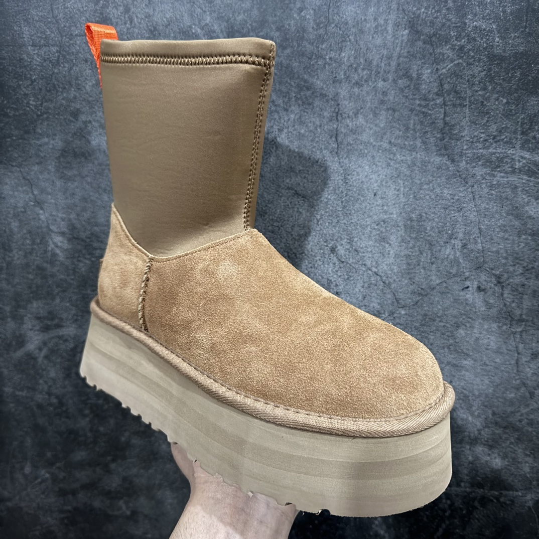 图片[3]-UGG Classic Dipper2023新款迪普靴 1144031 大爆款nEVA高弹橡胶大底 舒适轻盈 优选质感鞋面 采用翻毛皮 氯丁橡胶鞋面 舒适时髦一并拿捏 17毫米厚茸内里 御寒保暖 中部带多功能拉链设计 代购必备 专柜正品楦形 防污防水面 尺码：35 36 37 38 39 40-莆田鞋批发中心