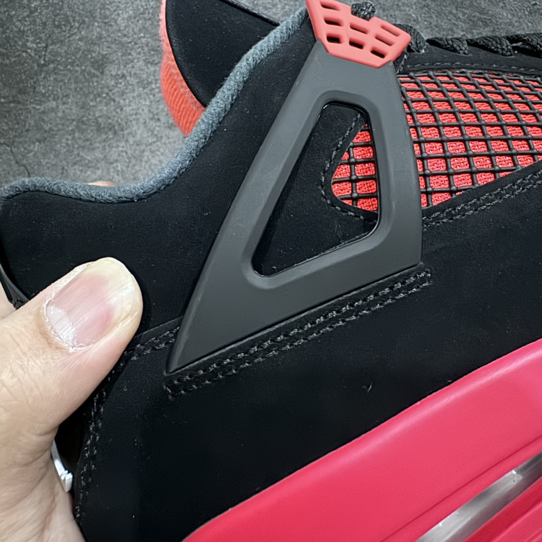 图片[3]-【GX2.0/绿X】Air Jordan 4 AJ4黑红雷公 CT8527-016 圈内公认最强四 耗时半年巨作 全套原纸板楦头开发 原厂特供皮料加持 确保原汁原味 完美呈现四代版型 一比一鞋头弧度高度鞋身弧度 数据细节工艺流程均保持原鞋一致 原厂TPU网格鞋带扣 正确内里网布 菱角分明不变形无多余毛边 柔软性质感一致于原鞋 市场唯一原厂鞋扣模具 背面可见隐藏注塑口 原厂织唛标 原厂飞人电绣工艺 尾指中部跳三针 独家绑鞋带手法 印刷中底布 四线拉帮 米色美纹纸贴合固定 进口港宝加持 后跟自然饱满 全鞋荧光划线卡点 追求极致完美 每一双都是工艺品 多重QC质检 超越公司货的品控标准 实实在在的免检产品  尺码：40 40.5 41 42 42.5 43 44 44.5 45 45.5 46 47.5 48.5-莆田鞋批发中心