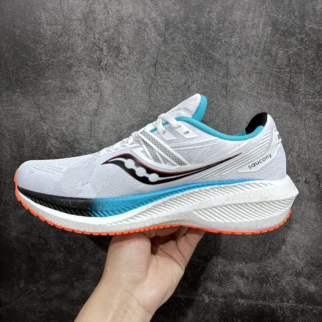 图片[2]-【纯原版】Saucony Triumph 20 索康尼胜利20代旗舰级缓震型跑鞋n市场最高版本 区别市场通货真爆版本n大底为PWRRUN+高弹缓震泡棉材质,兼具软和弹的性能，舒适踩S感，并非市场便宜版本的超软真爆底，鞋型立体直挺有型不软踏，中底带钢印，超高清洁度，硬质大鞋盒，非市场节约成本的小薄鞋盒，一分钱一分货！n此款性能相比前几代再升级：鞋面采用全新升级的工学网设计 贴合脚部更透气 中底部分使用最新的PWRRUN+材质 搭配PWRRUN+鞋垫使中底的大幅加厚 10mm坡差进一步提供缓震、回弹性能 内底则采用了FORMFIT动态适应系统 动态契合脚型 提升包裹性和舒适性 提供更卓越的动态回馈体验 XT-900橡胶大底 可提供良好的抓地力和较强抗磨性能 SIZE：36 36.5 37.5 38 38.5 39 40 40.5 41 42 42.5 43 44 44.5 45-莆田鞋批发中心