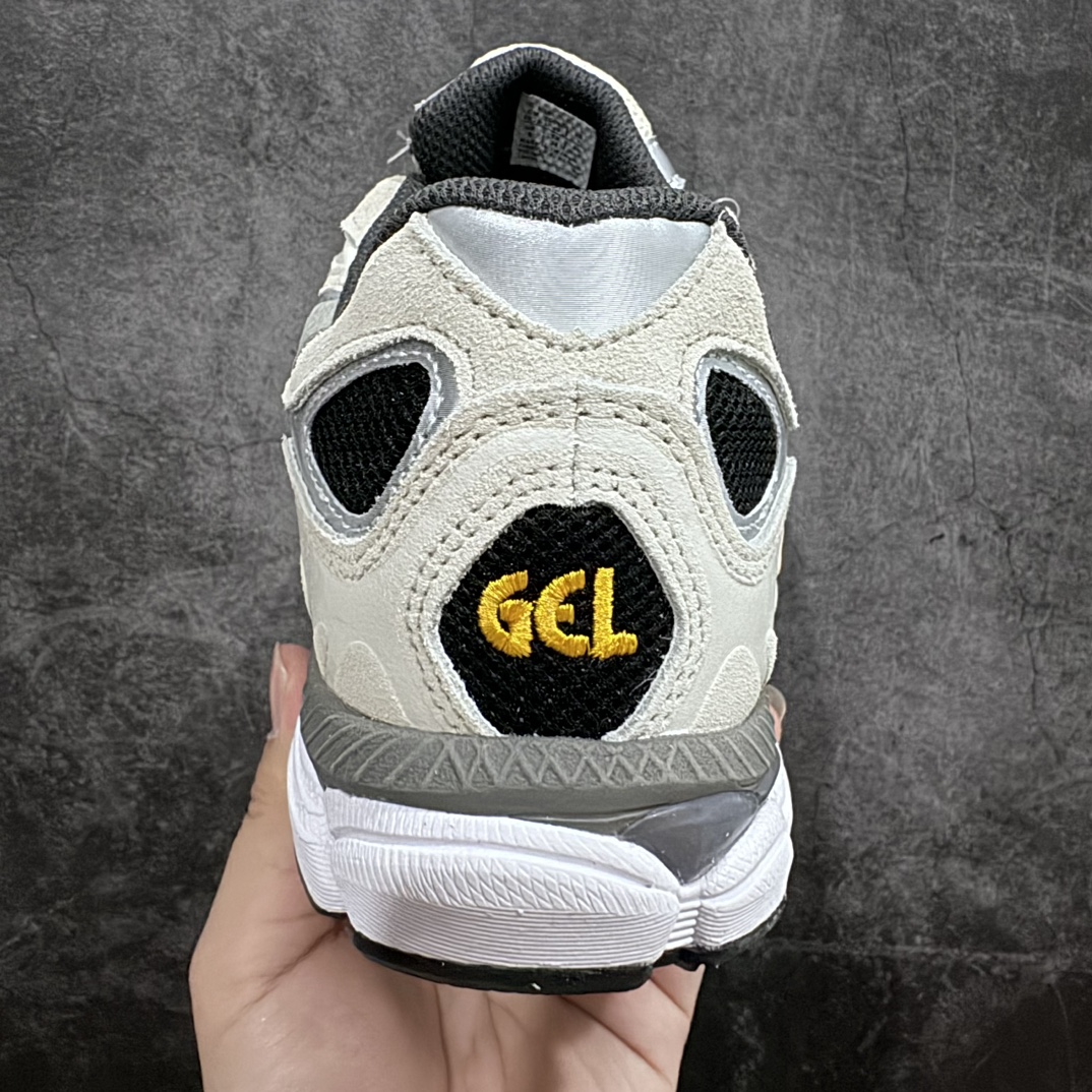 图片[4]-【公司级】Asics Gel-NYC复古单品 亚瑟士ASICSTIGER秋季新款休闲鞋 厚底街头运动休闲鞋nASICS亚瑟士推出全新GEL-NYC，彰显纽约都市活力n这次的新系列融入了多个版本GEL的经典设计风格，广受好评。其设计灵感来源于GEL-NIMBUS 3,GEL-MC PLUS V 和 GEL-CUMULUS 16 这些往日经典鞋款。GEL-NYC使用GEL-CUMULUS 16鞋款的鞋楦设计,展现了独特的现代化美学。鞋底采用了轻质发泡材料,并在后跟和前掌处采用了ASICS亚瑟士核心科技——GEL缓震胶,赋予鞋款强大的缓冲性能,提供了更柔软舒适的穿着体验。而在原有设计的启发之上,此次鞋款采用更贴合当今潮流趋势的材料和创新技术,展现出纽约充满活力的都市精神。 货号：1201A789-020 尺码：36-45-莆田鞋批发中心