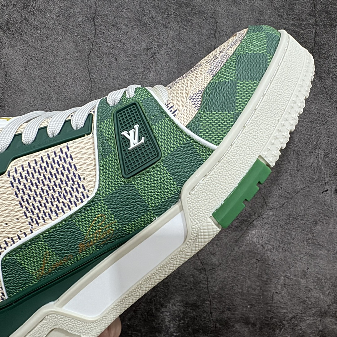 图片[6]-【广东顶级纯原】 全新LV路易威登Louis Vuitton LV Trainer Sneaker Low 低帮复古休闲运动文化百搭篮球板鞋 米白绿灰的 棋盘格子n升级厚实抽屉礼品鞋盒及全套代购包装说明书防尘布袋物件(附送快递加固包装你牛皮纸盒)采用进口LV Monogram专属牛革与丝绸头层皮鞋面材质(原版一致空补胶“零胶”处理工艺)原装一致TPR光泽组合鞋底 耐弯折滴塑支持片 鞋垫嵌入超软脚感乳胶材质 Size：38 39 40 41 42 43 44 45-莆田鞋批发中心