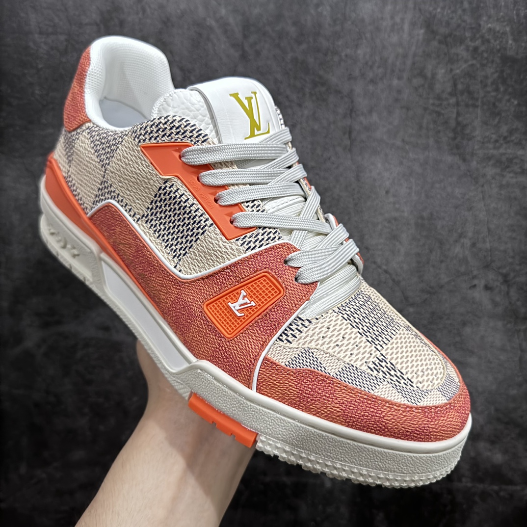 图片[3]-【广东顶级纯原】 全新LV路易威登Louis Vuitton LV Trainer Sneaker Low 低帮复古休闲运动文化百搭篮球板鞋 米白橙灰色 棋盘格子n升级厚实抽屉礼品鞋盒及全套代购包装说明书防尘布袋物件(附送快递加固包装你牛皮纸盒)采用进口LV Monogram专属牛革与丝绸头层皮鞋面材质(原版一致空补胶“零胶”处理工艺)原装一致TPR光泽组合鞋底 耐弯折滴塑支持片 鞋垫嵌入超软脚感乳胶材质 Size：38 39 40 41 42 43 44 45-莆田鞋批发中心