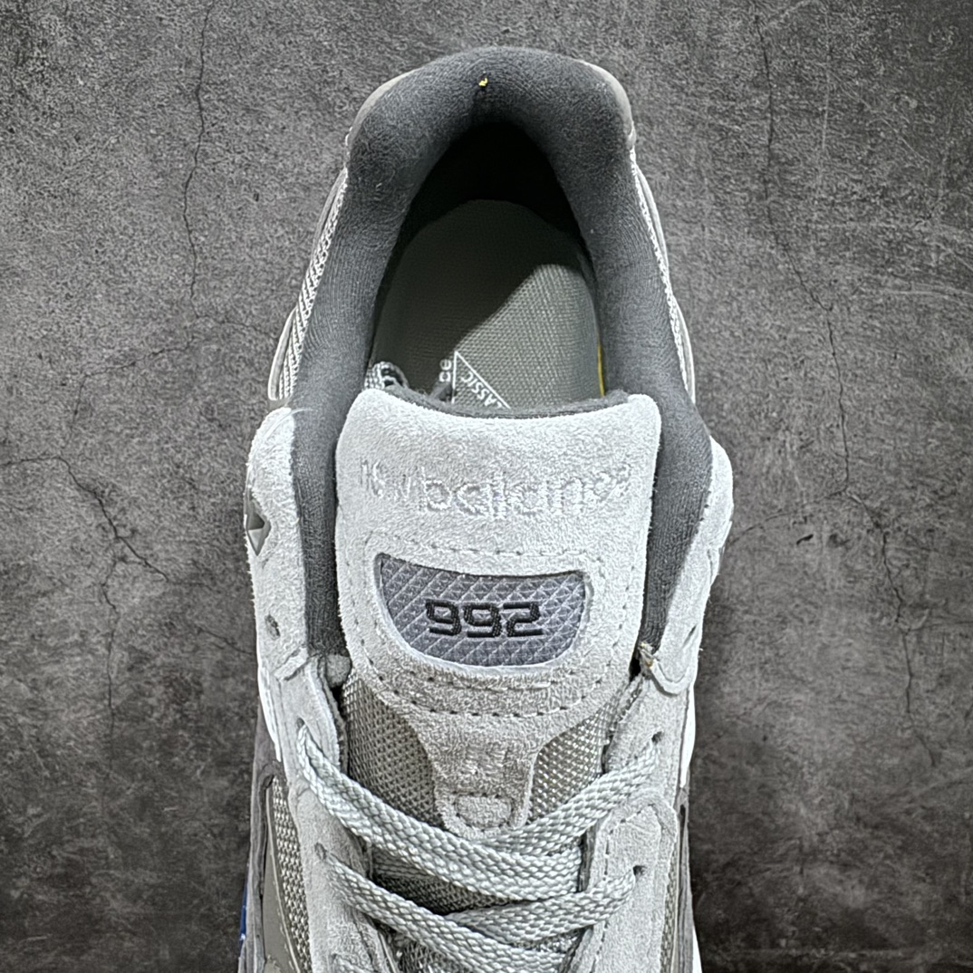 图片[7]-【OK纯原版】New Balance Made in USA M992系列美产血统经典复古百搭老爹休闲运动跑步鞋 灰蓝 M992AGn男女鞋真标半码制n原楦原纸版开发采n全身采用原厂皮料 鞋带 织唛内标全部客供原厂 原厂数据 原厂楦头纸板打造每个细节都对位原鞋n固色猪巴革拼接网眼织物鞋面材质n升级5层组合底模精密开发 后跟透明TPU水晶装饰条稳固 尺码：36 37 37.5 38 38.5 39.5 40 40.5 41.5 42 42.5 43 44 44.5 45 46-莆田鞋批发中心