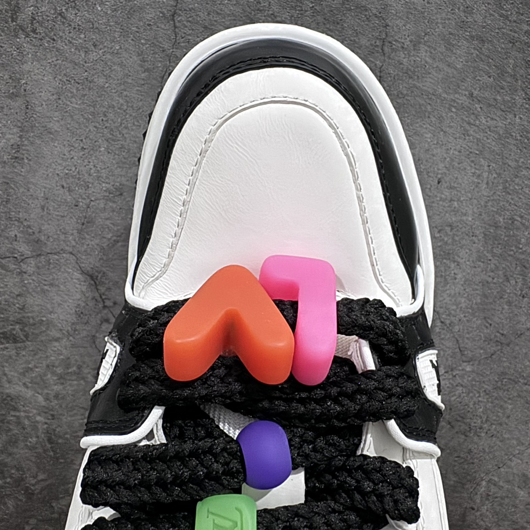 图片[5]-【顶级性价比版本】LV Trainer Maxi 小胖丁系列面包鞋 双层礼盒 橙色包装礼盒 中高端品质 价格合理不杀猪 品质对得起价格 非市面假特价版本 工厂长期补货 价格优势供应 原版购入开发打造 正确原版 超高还原度 空胶工艺 各细节到位 鞋面为细柔小牛皮 厚实织物鞋带正确扣子串珠 尺码：35 36 37 38 39 40 41 42 43 44 45-选品中心