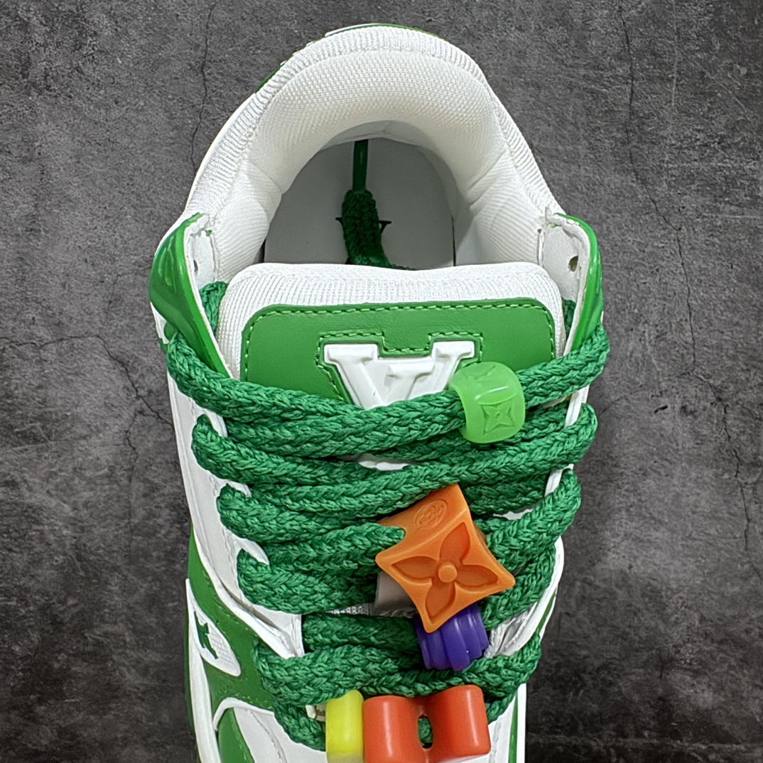 图片[8]-【顶级性价比版本】LV Trainer Maxi 小胖丁系列面包鞋 双层礼盒 橙色包装礼盒 中高端品质 价格合理不杀猪 品质对得起价格 非市面假特价版本 工厂长期补货 价格优势供应 原版购入开发打造 正确原版 超高还原度 空胶工艺 各细节到位 鞋面为细柔小牛皮 厚实织物鞋带正确扣子串珠 尺码：35 36 37 38 39 40 41 42 43 44 45-选品中心