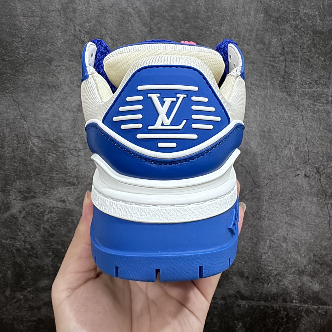 图片[4]-【顶级性价比版本】LV Trainer Maxi 小胖丁系列面包鞋 双层礼盒 橙色包装礼盒 中高端品质 价格合理不杀猪 品质对得起价格 非市面假特价版本 工厂长期补货 价格优势供应 原版购入开发打造 正确原版 超高还原度 空胶工艺 各细节到位 鞋面为细柔小牛皮 厚实织物鞋带正确扣子串珠 尺码：35 36 37 38 39 40 41 42 43 44 45-选品中心