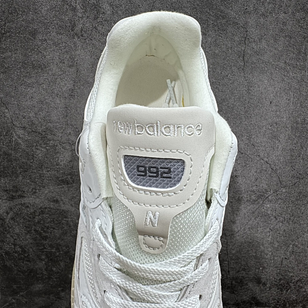 [OK Pure Original] New Balance Made in USA M992 series American-made classic retro versatile daddy casual sports running shoes white M992MD