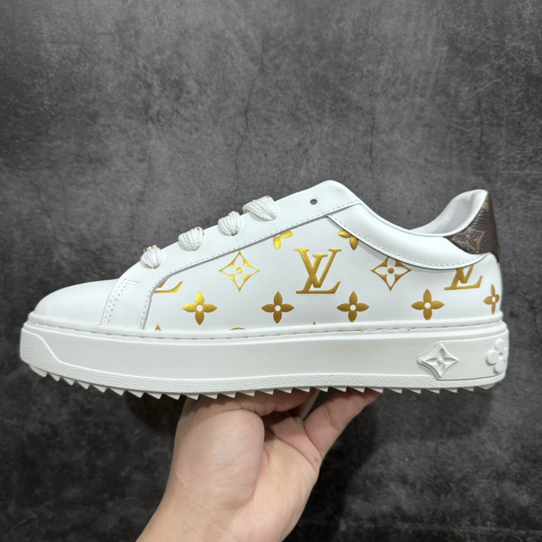 图片[2]-【广东顶级纯原】Louis Vuitton Time Out Low Sneaker LV 舒畅系列休闲松糕锯齿底系列板鞋n配件抽屉礼盒 防尘布袋 身份卡 小票采用软质粒面头层牛革拼接制成鞋面材质高密度电脑车线工艺 小牛真皮内里贴附nPU超软脚感乳胶鞋垫 外置隔色厚实橡胶大底 Size：35-45-莆田鞋批发中心