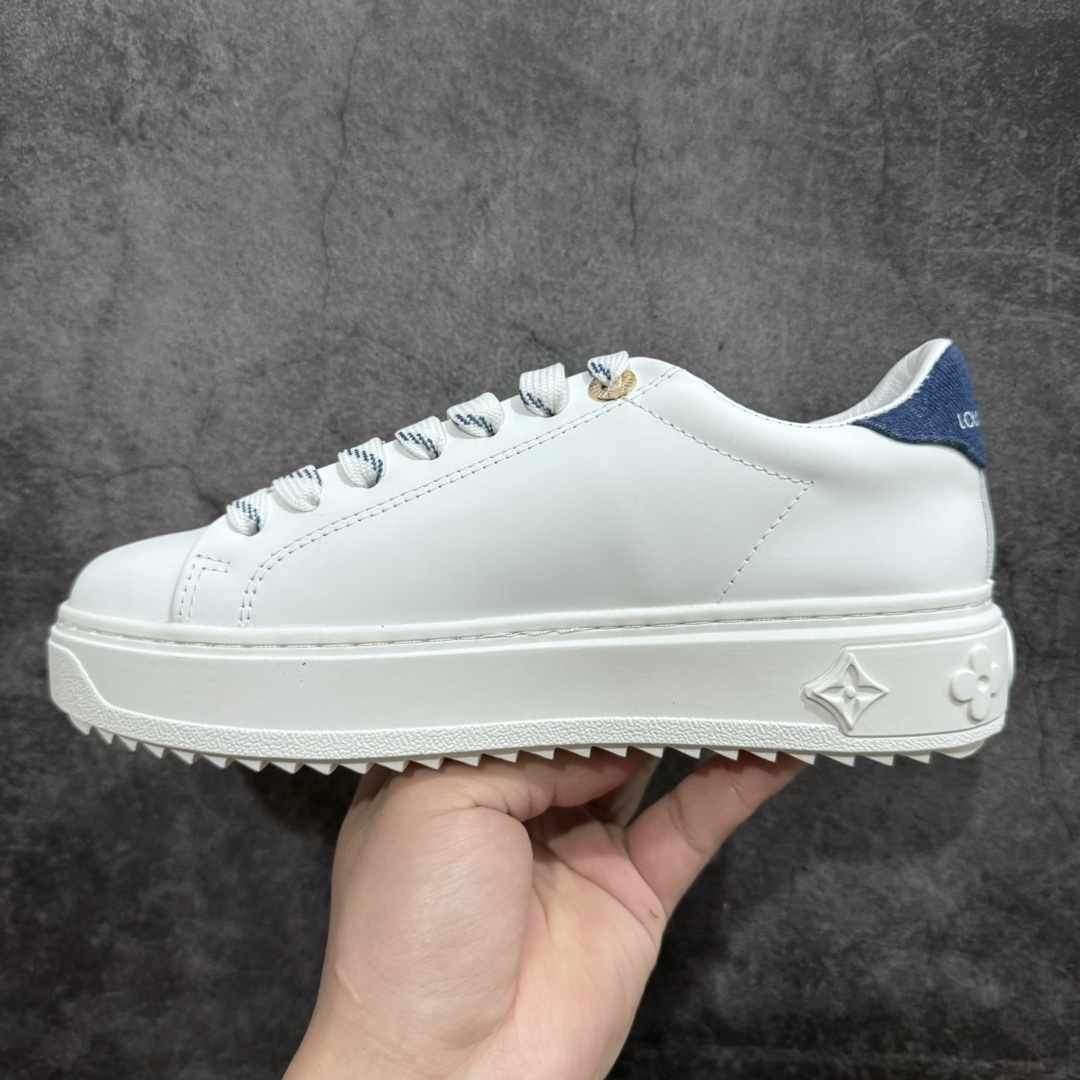 图片[2]-【广东顶级纯原】Louis Vuitton Time Out Low Sneaker LV 舒畅系列休闲松糕锯齿底系列板鞋n配件抽屉礼盒 防尘布袋 身份卡 小票采用软质粒面头层牛革拼接制成鞋面材质高密度电脑车线工艺 小牛真皮内里贴附nPU超软脚感乳胶鞋垫 外置隔色厚实橡胶大底 Size：35-45-莆田鞋批发中心