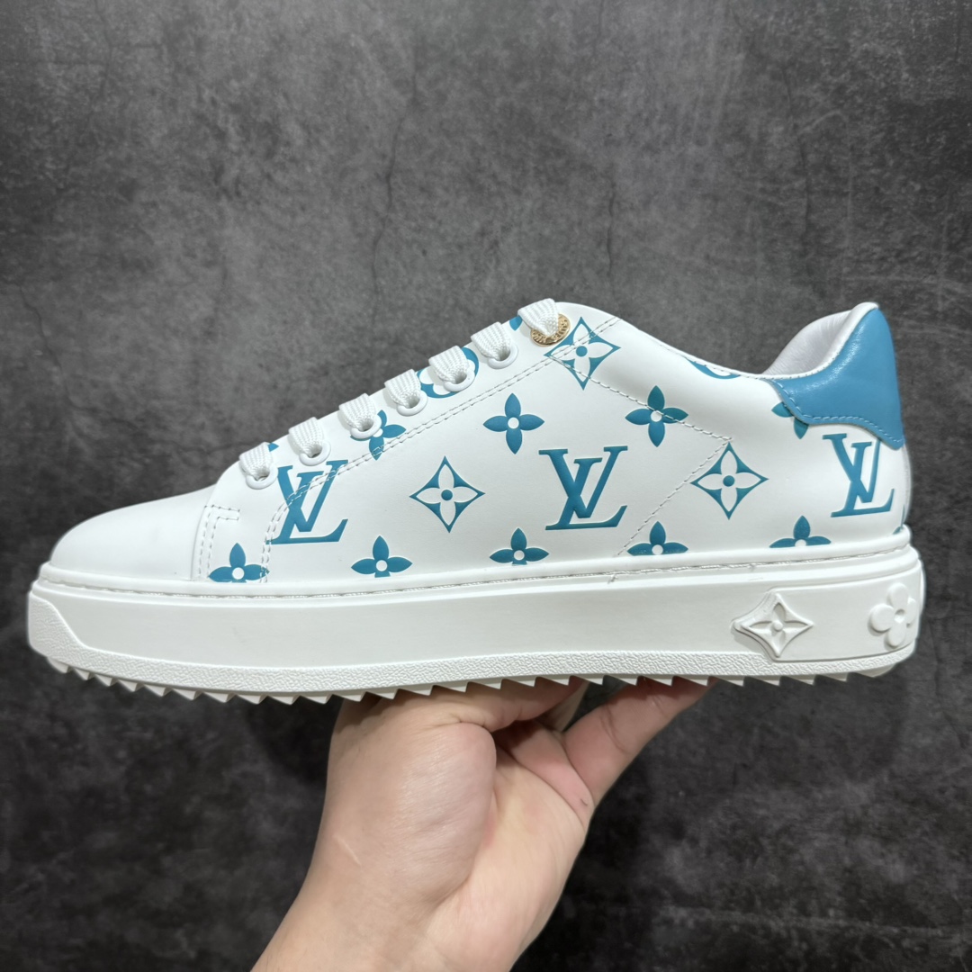 图片[2]-【广东顶级纯原】Louis Vuitton Time Out Low Sneaker LV 舒畅系列休闲松糕锯齿底系列板鞋n配件抽屉礼盒 防尘布袋 身份卡 小票采用软质粒面头层牛革拼接制成鞋面材质高密度电脑车线工艺 小牛真皮内里贴附nPU超软脚感乳胶鞋垫 外置隔色厚实橡胶大底 Size：35-45-莆田鞋批发中心