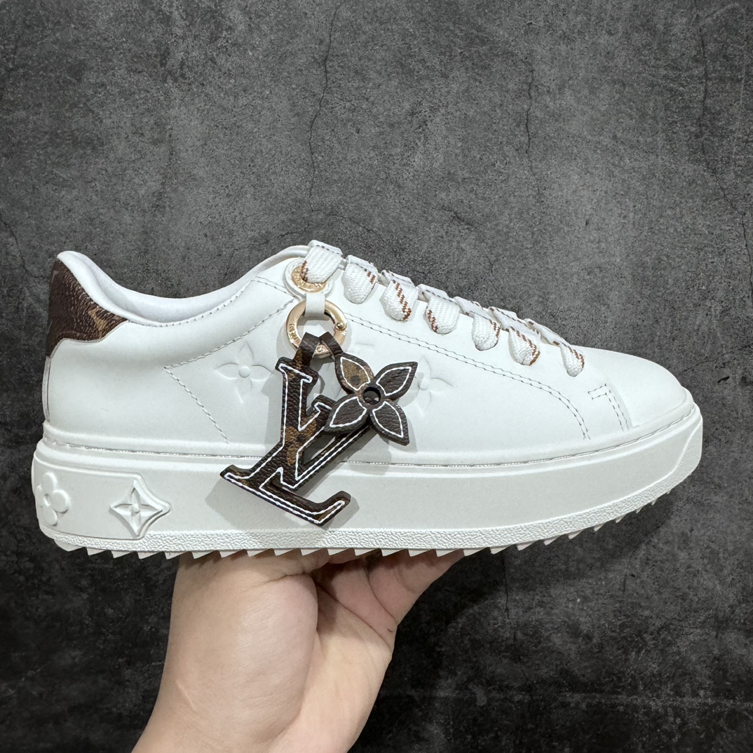 【广东顶级纯原】Louis Vuitton Time Out Low Sneaker LV 舒畅系列休闲松糕锯齿底系列板鞋n配件抽屉礼盒 防尘布袋 身份卡 小票采用软质粒面头层牛革拼接制成鞋面材质高密度电脑车线工艺 小牛真皮内里贴附nPU超软脚感乳胶鞋垫 外置隔色厚实橡胶大底 Size：35-45-莆田鞋批发中心