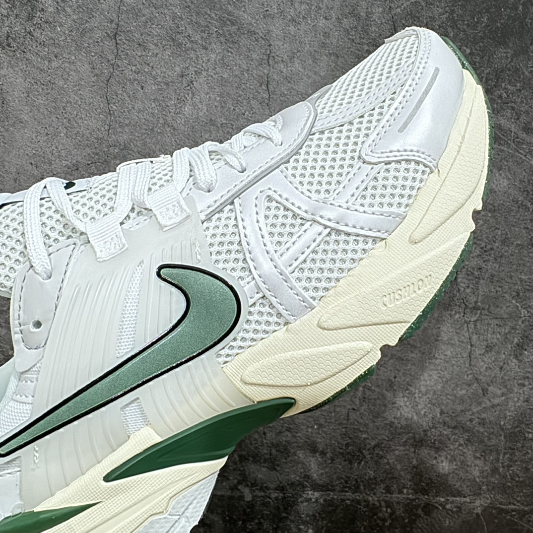 [Pure original special offer] Nike V2K Run shock-absorbing, non-slip, wear-resistant low-top running shoes white and green FD0736-101