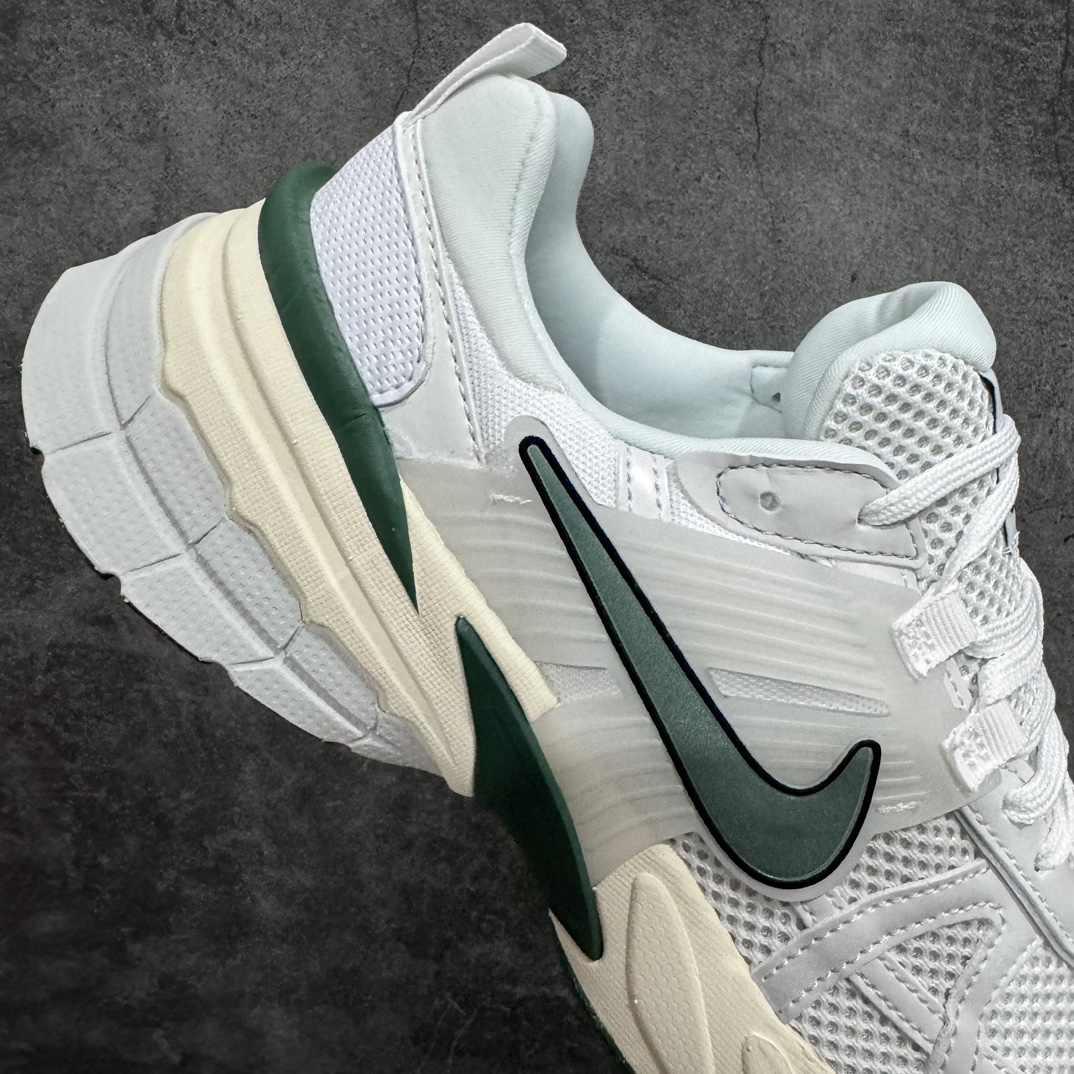 [Pure original special offer] Nike V2K Run shock-absorbing, non-slip, wear-resistant low-top running shoes white and green FD0736-101