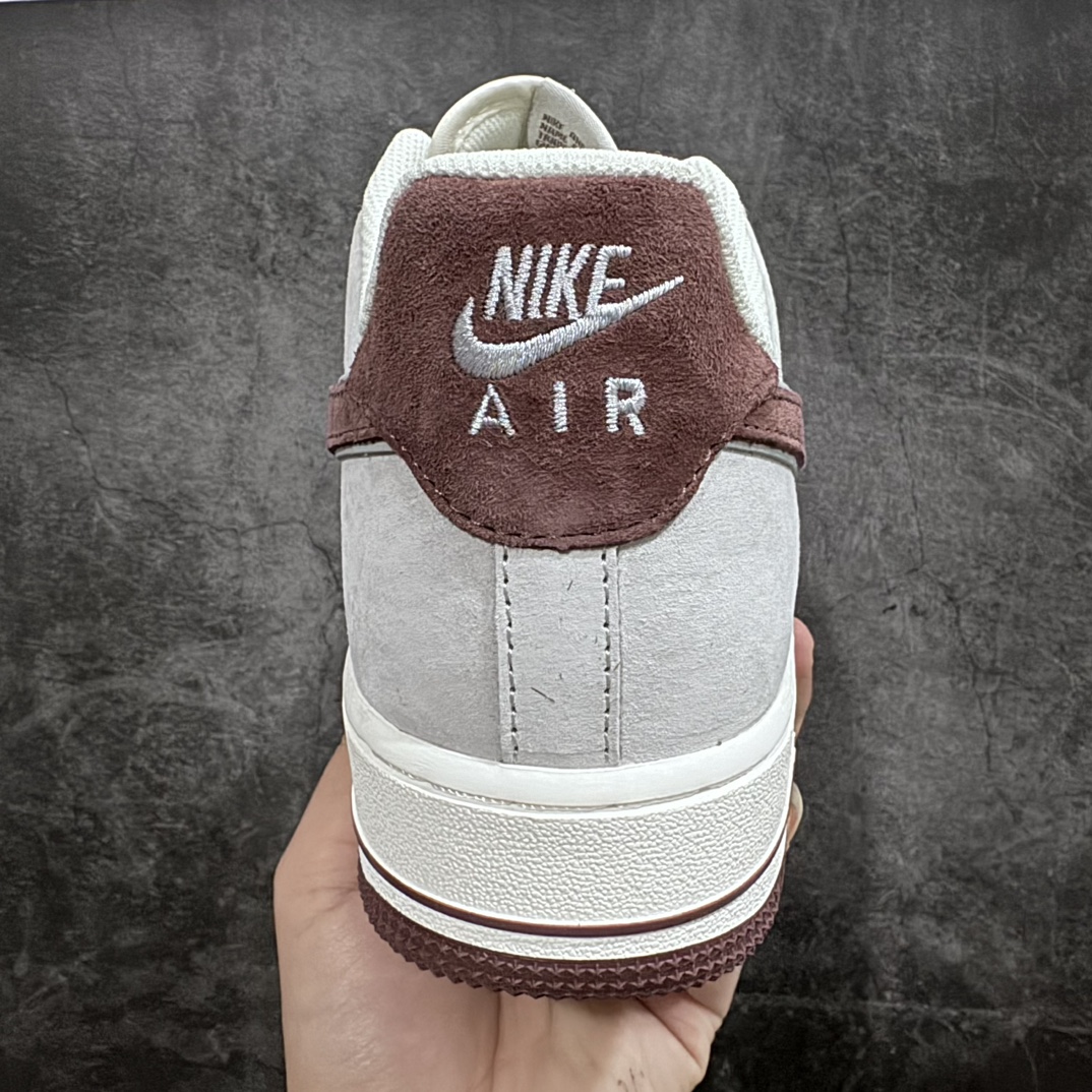 AKIRA x Air Force 1 '07 Low joint gray coffee suede DO3966-163