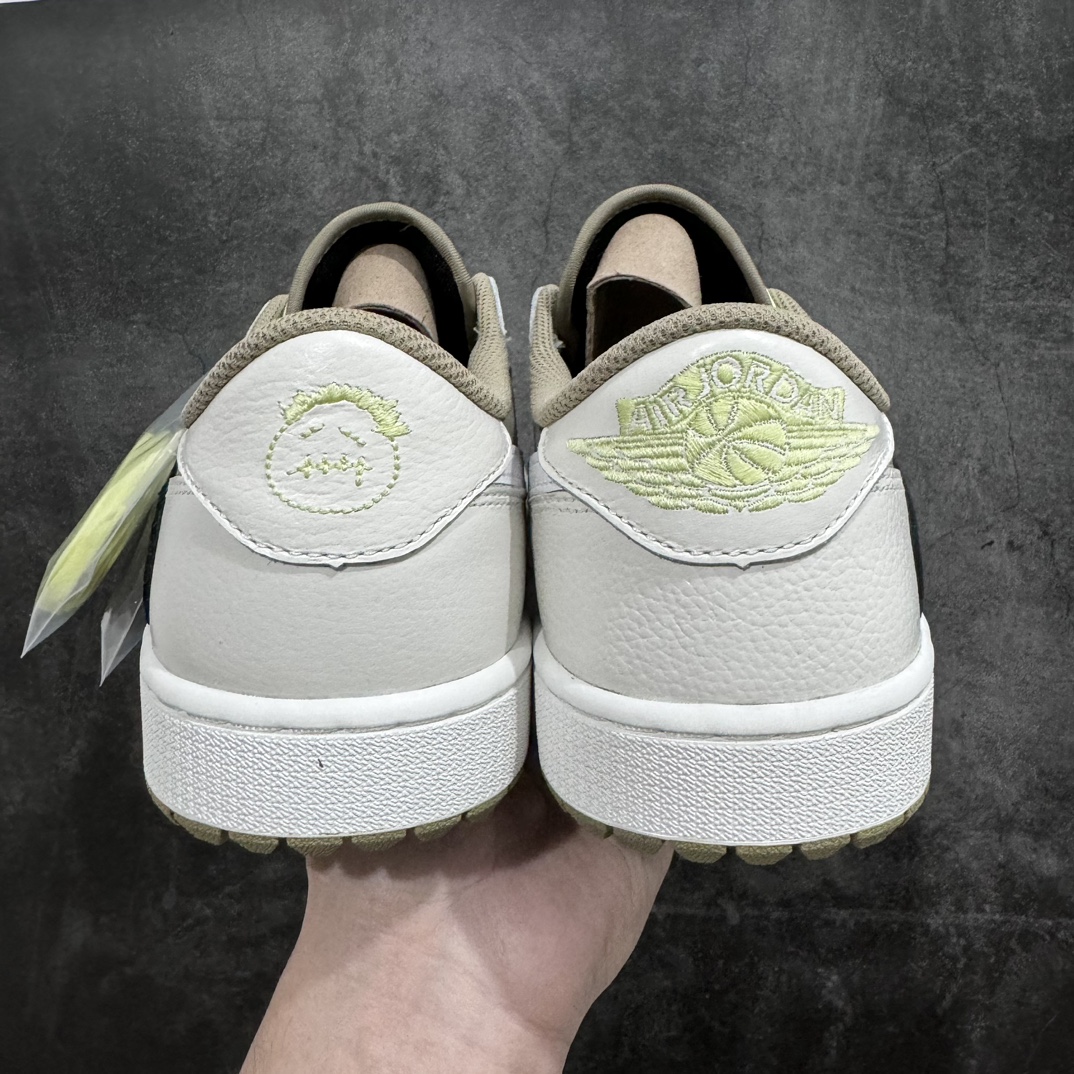 图片[4]-【OG纯原版】Travis Scott x Air Jordan AJ1 Low Golf \”Olive\” TS联名倒钩高尔夫低帮6.0 FZ3124-200nn顶级大厂代号版本所有皮料均来自原厂 所有细节均多次校对针车效果同步原鞋 刺绣拉到原厂定做原楦原纸板开发 后跟弧度收口自然不对折 极致一眼正品既视感进口玻璃冲刀皮料裁剪超干净零毛边 承诺百分百一致原鞋 鞋面清洁度最高 QC检验标准 控制溢胶 鞋盒、防尘纸 配件鞋带 均采购来自原厂 尺码：36-47.5-莆田鞋批发中心