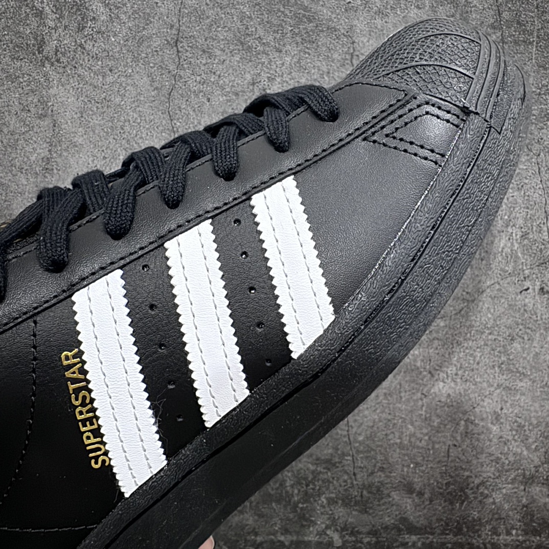 180 【平台充正版】 Adidas   Originals Superstar 经典贝壳头休闲板鞋 20款金标黑白 EG4959