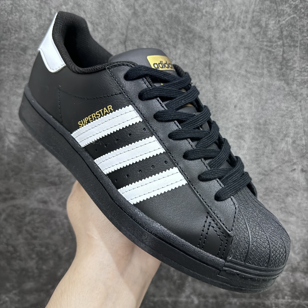 180 【平台充正版】 Adidas   Originals Superstar 经典贝壳头休闲板鞋 20款金标黑白 EG4959